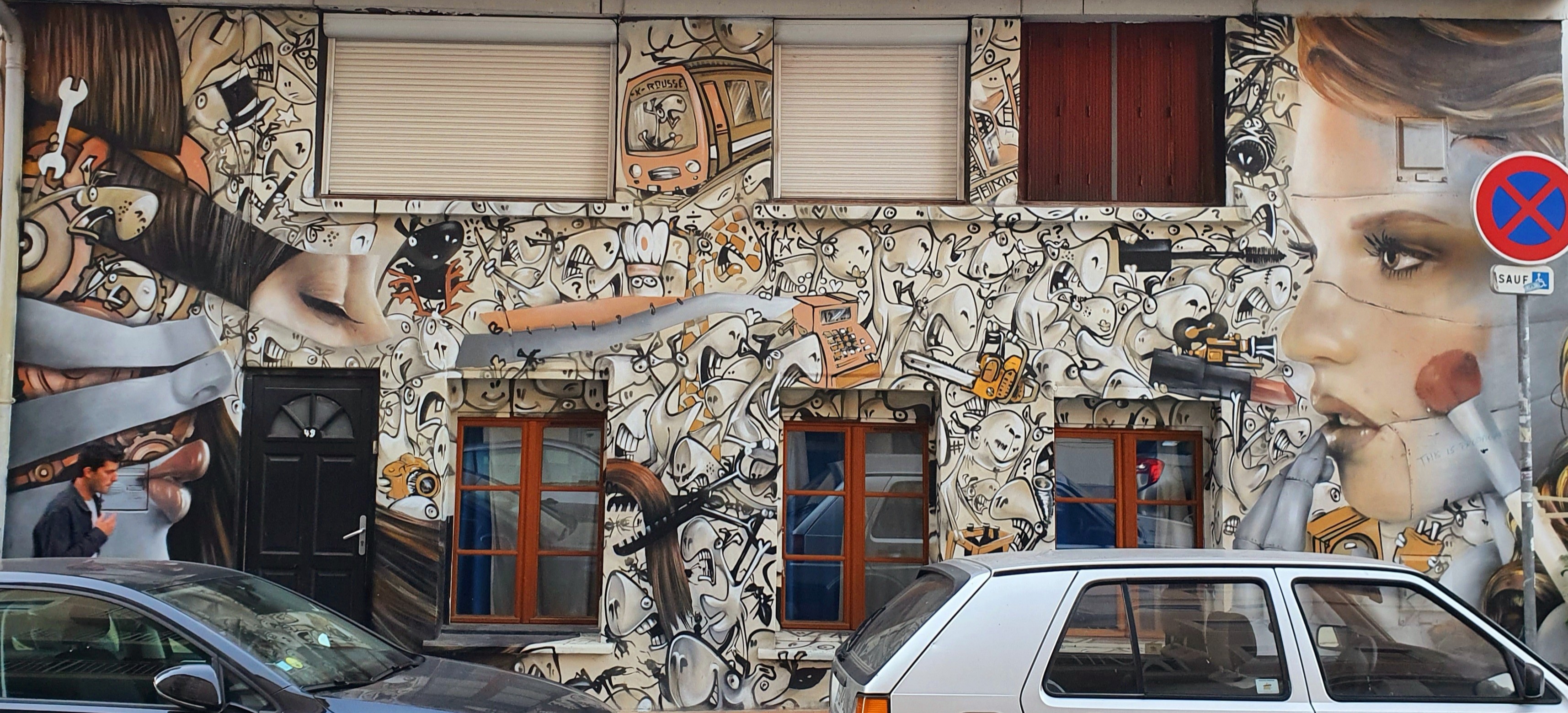 
								Street-art graffiti fresque 
								ShamSham 
									49 Rue du Bon-Pasteur
									
									Lyon
									France 
									Pat Finder
								Street-Art-Safari.com
								