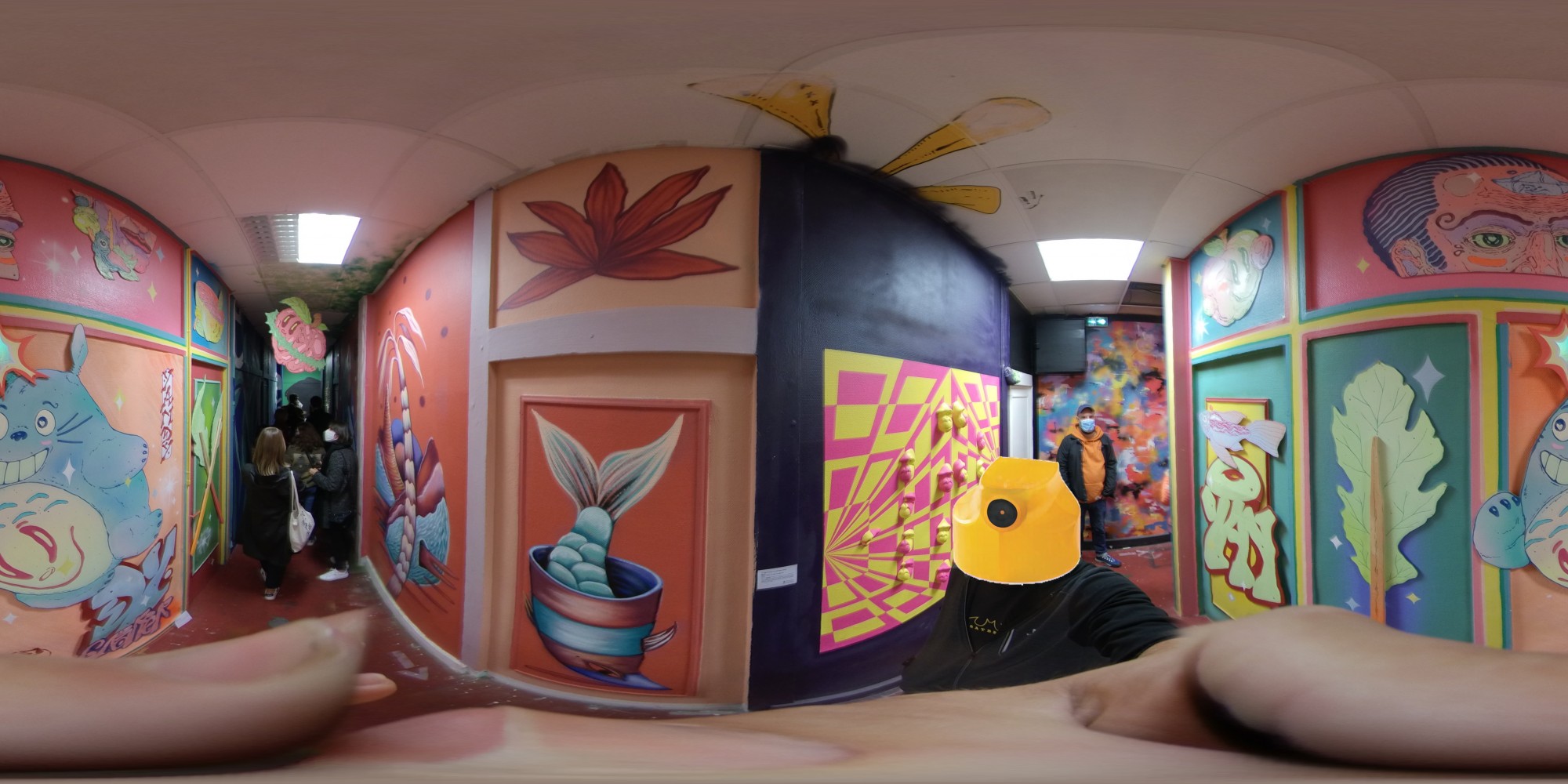 
								Street-art graffiti fresque 
								Yandy, Zorm 
									Fort Superposition
									
									Lyon
									France 
									Pat Finder
								Street-Art-Safari.com
								