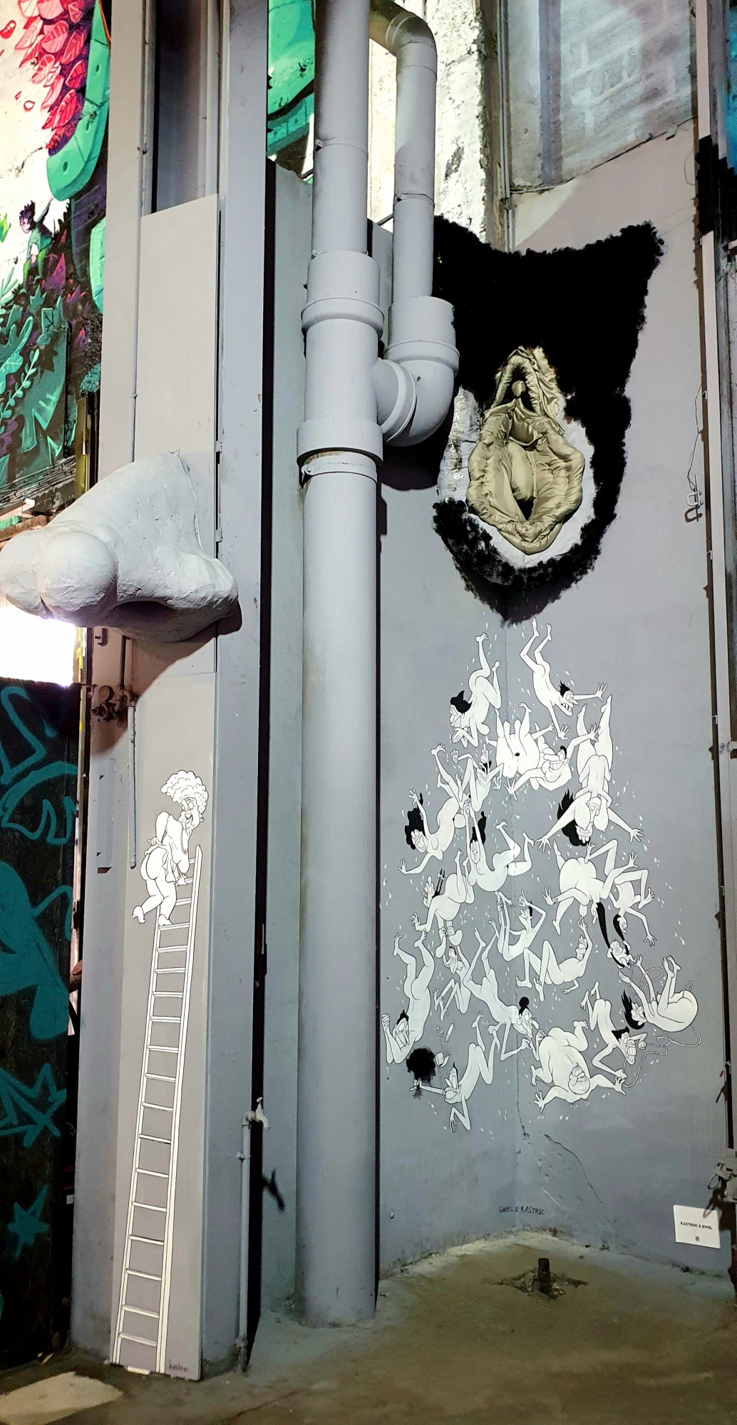 
								Street-art graffiti fresque 
								Gwel, Kastruc 
									43 Avenue Debourg
									
									Lyon
									France 
									Pat Finder
								Street-Art-Safari.com
								