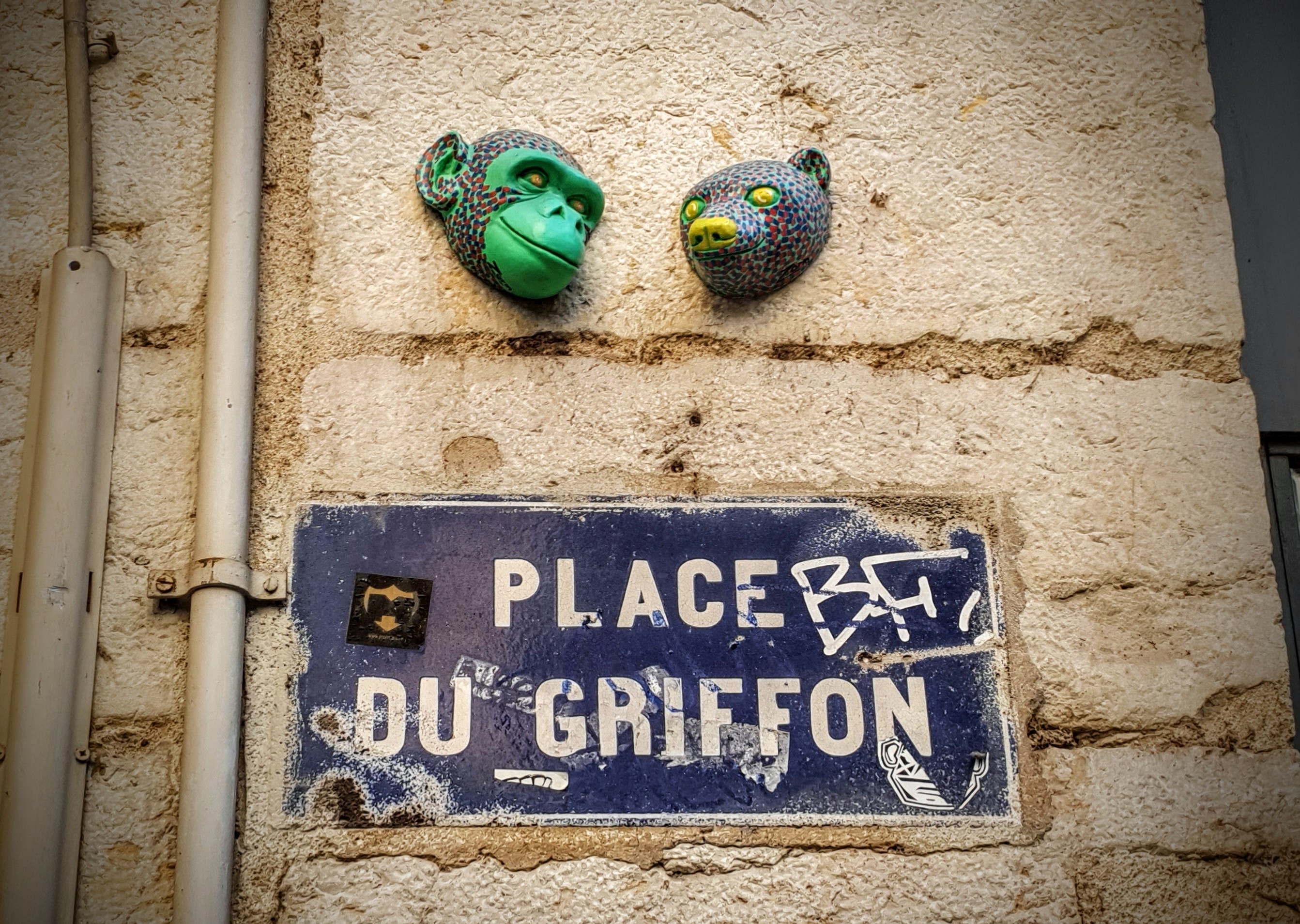 
								Street-art graffiti fresque 
								Zorm 
									19 Rue des Capucins
									
									Lyon
									France 
									Pat Finder
								Street-Art-Safari.com
								