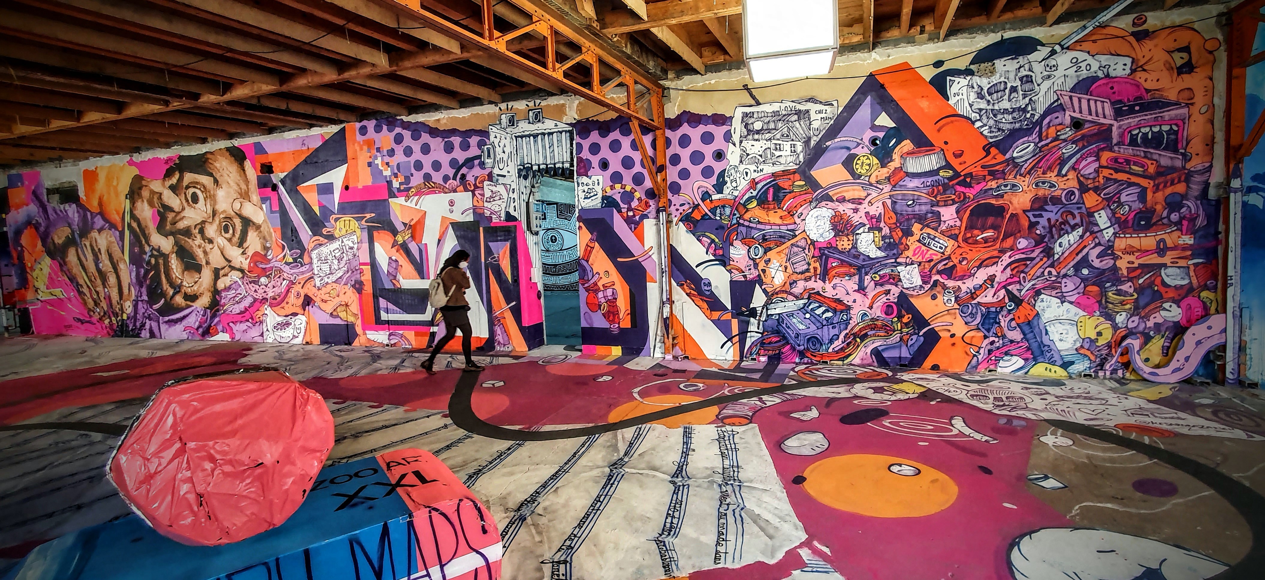 
								Street-art graffiti fresque 
								Chufy, HetaOne, Kesadi, Monsieur S 
									4 Rue Boileau
									
									Lyon
									France 
									Pat Finder
								Street-Art-Safari.com
								