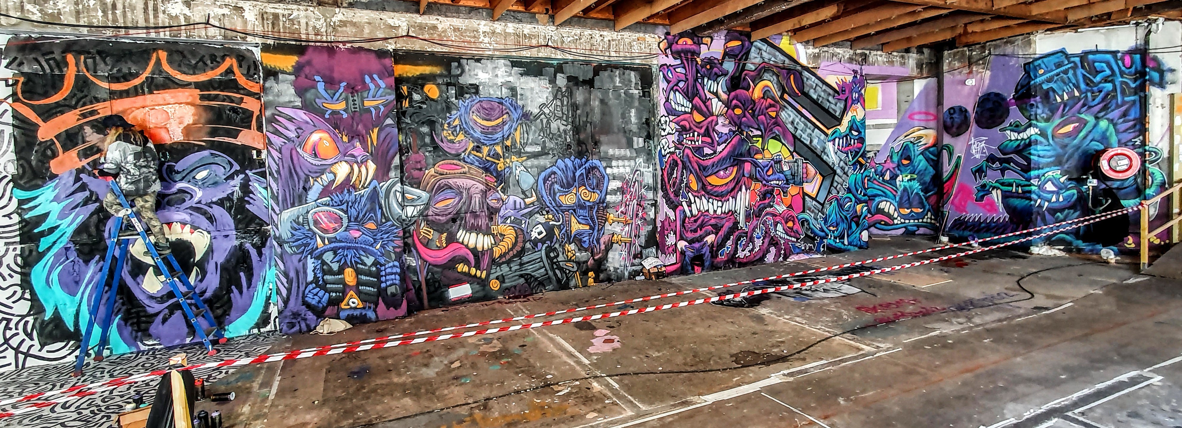 
								Street-art graffiti fresque 
								Skema 
									4 Rue Boileau
									
									Lyon
									France 
									Pat Finder
								Street-Art-Safari.com
								