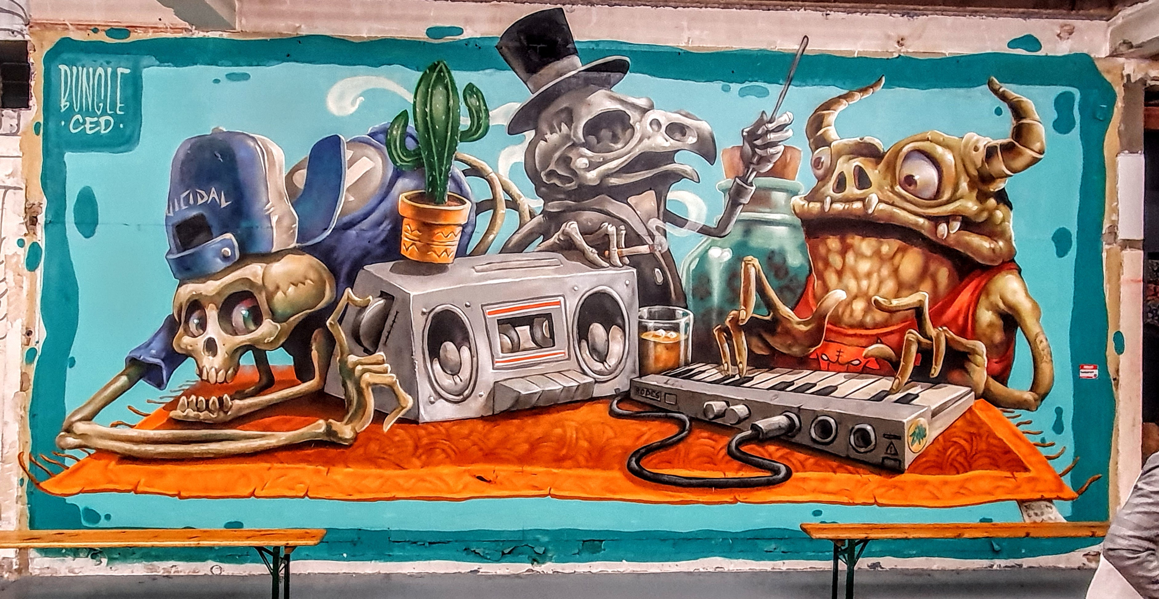 
								Street-art graffiti fresque 
								Bungle Ced 
									33 Rue Barr&egrave;me
									
									Lyon
									France 
									Pat Finder
								Street-Art-Safari.com
								