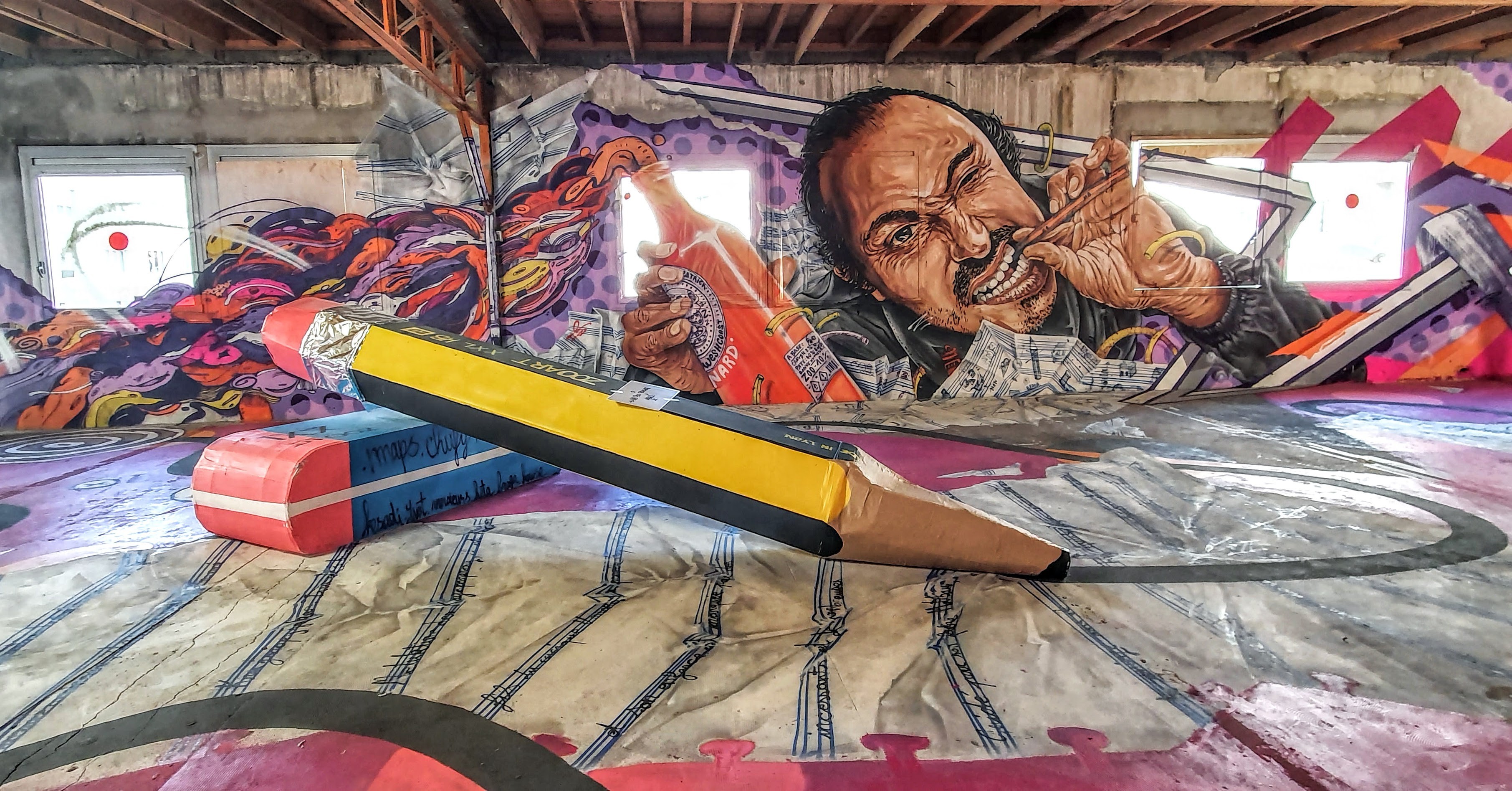 
								Street-art graffiti fresque 
								YNot 
									4 Rue Boileau
									
									Lyon
									France 
									Pat Finder
								Street-Art-Safari.com
								