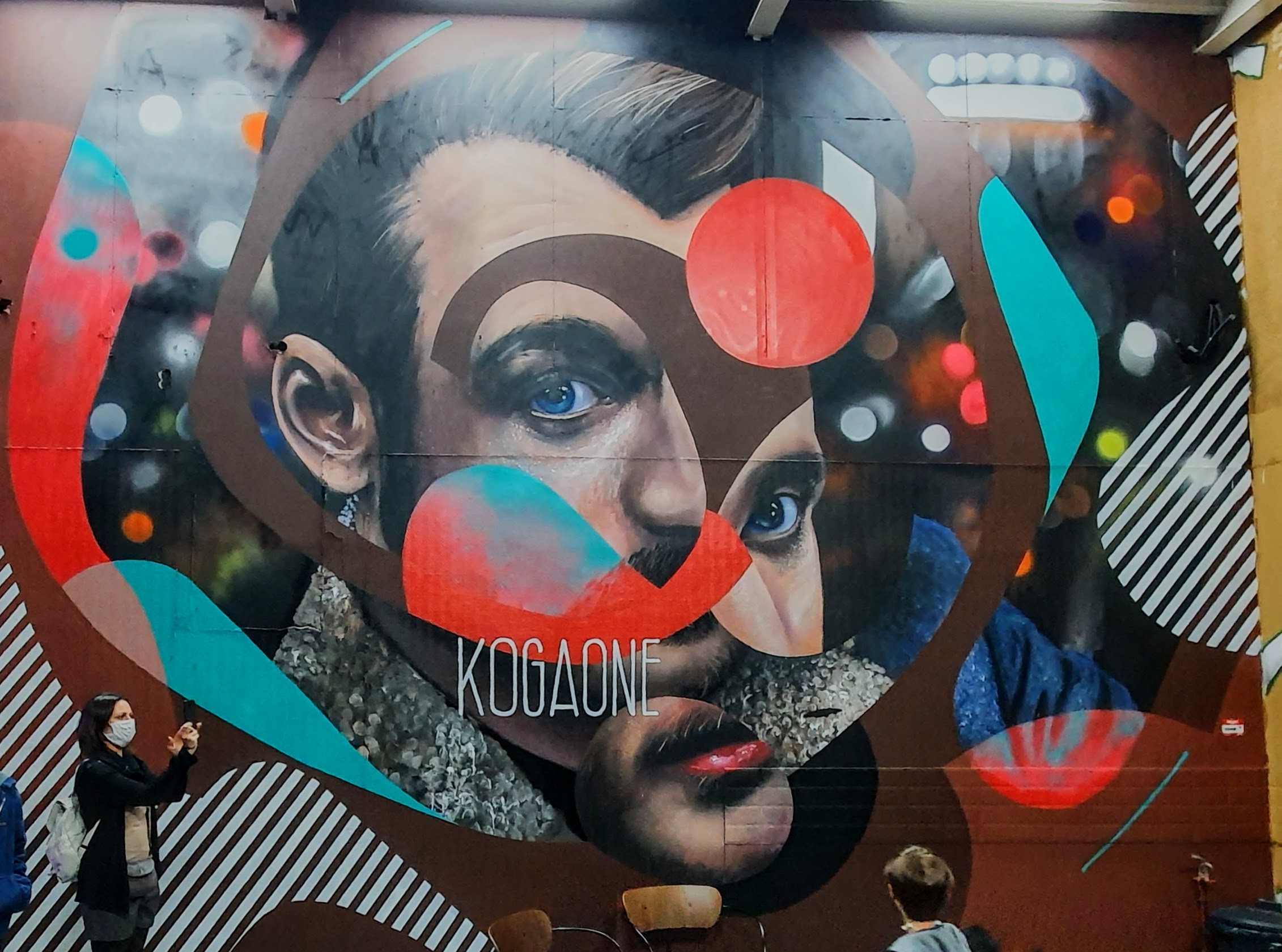 
								Street-art graffiti fresque 
								Kogaone 
									4 Rue Boileau
									
									Lyon
									France 
									Pat Finder
								Street-Art-Safari.com
								