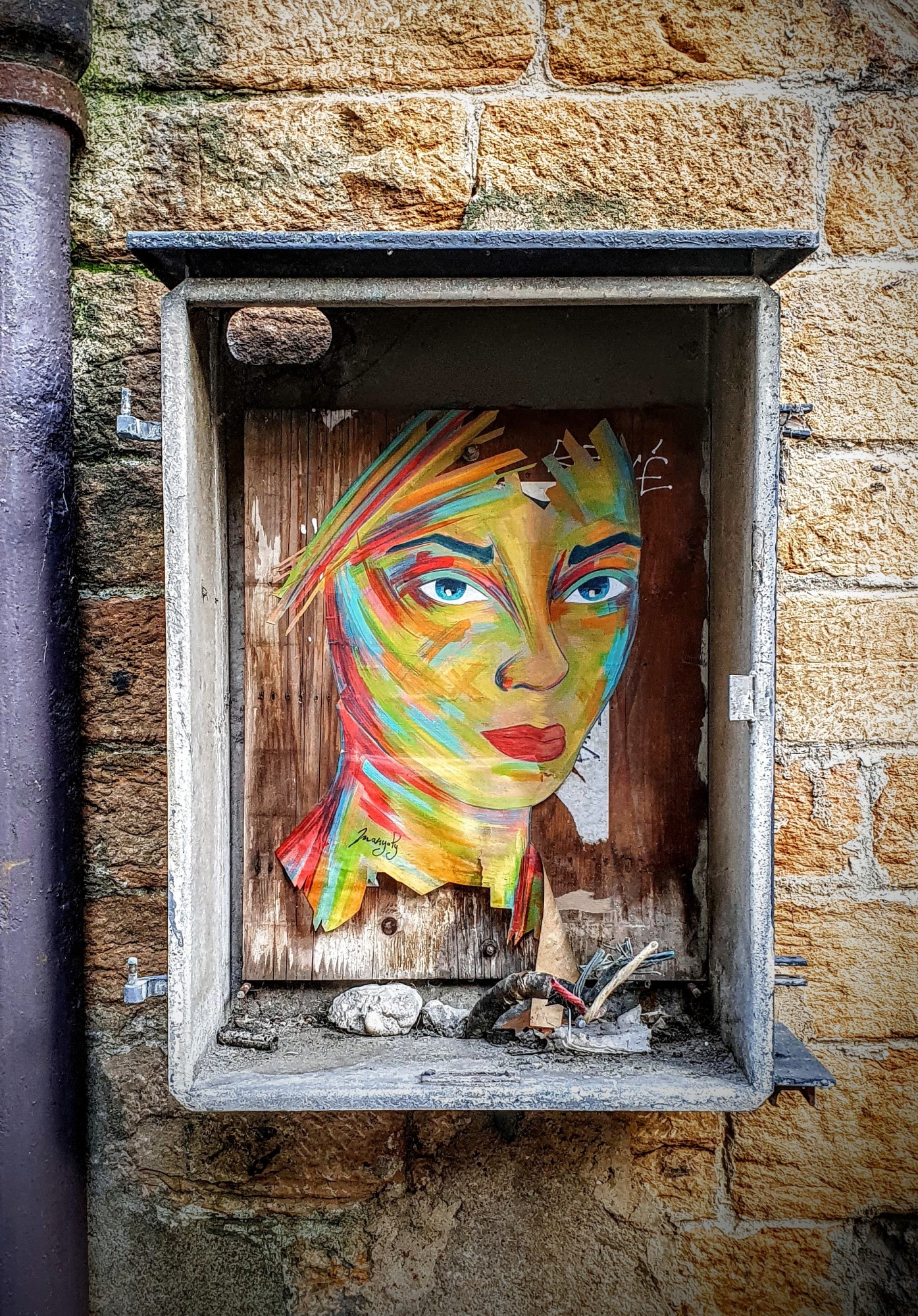 
								Street-art graffiti fresque 
								Manyoly 
									12 Rue du Jardin des Plantes
									
									Lyon
									France 
									Pat Finder
								Street-Art-Safari.com
								