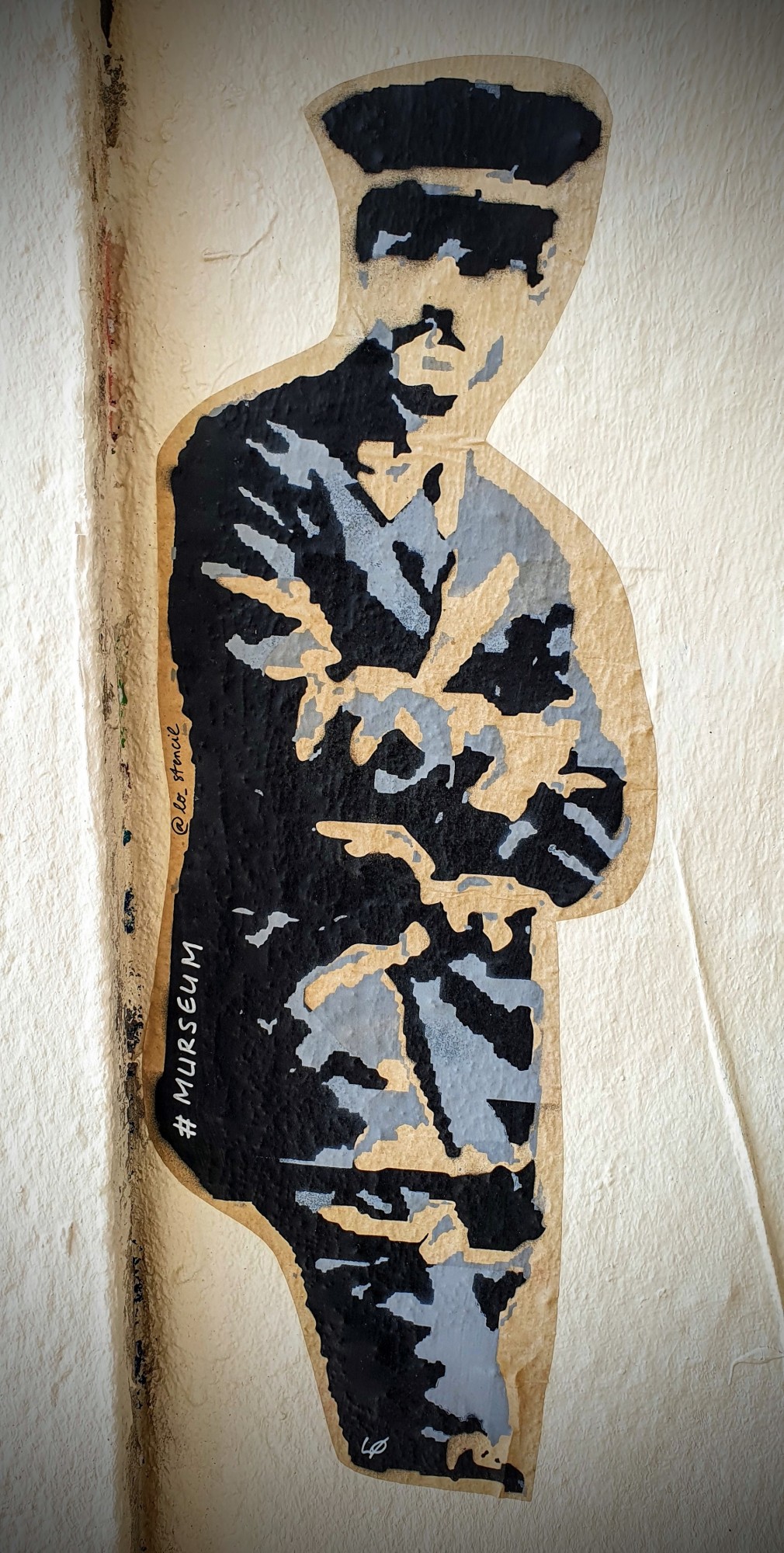 
								Street-art graffiti fresque 
								Murseum 
									16 Rue Neyret
									69001
									Lyon
									France 
									Pat Finder
								Street-Art-Safari.com
								