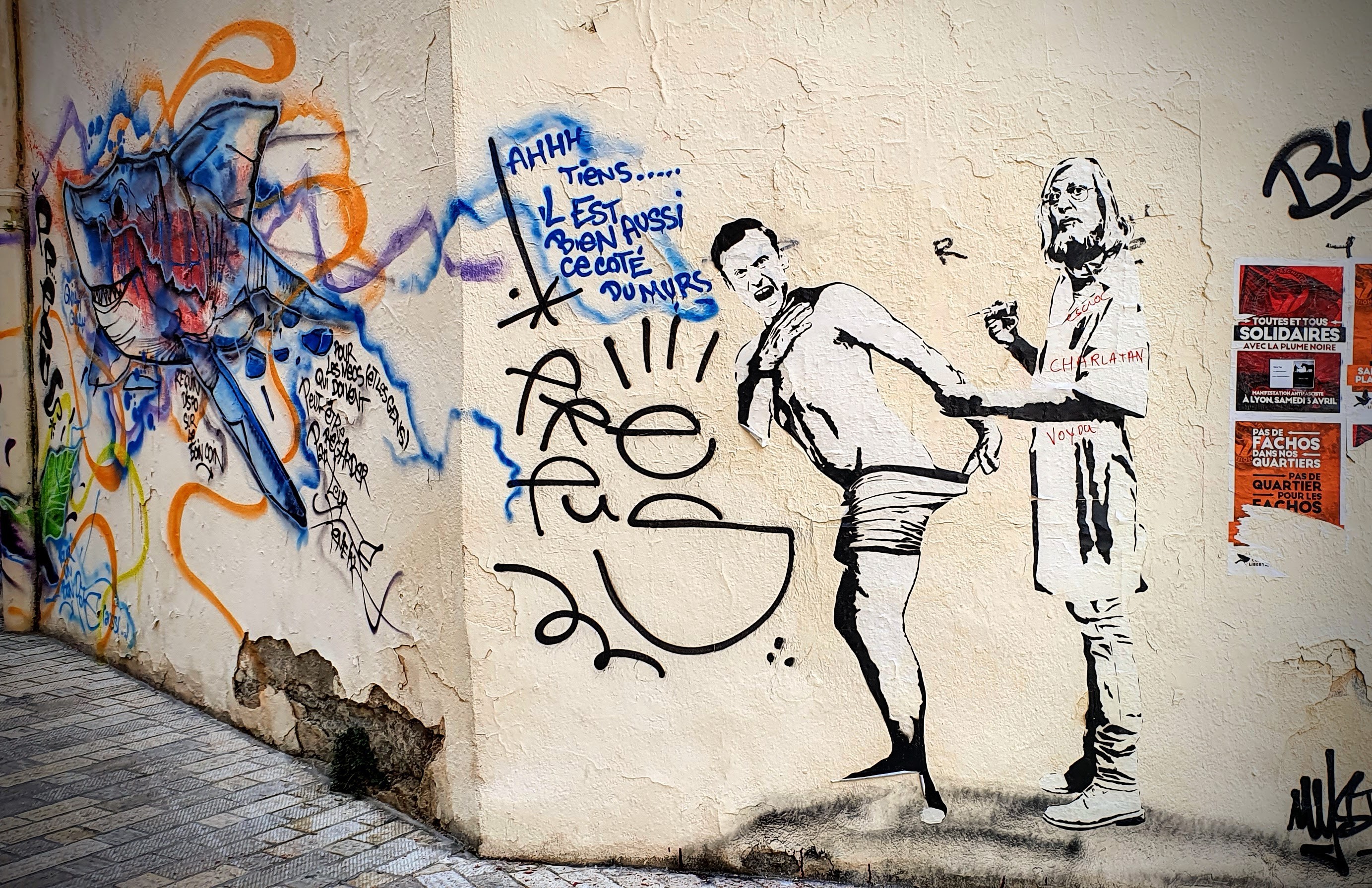 
								Street-art graffiti fresque 
								MyStencil 
									22 Rue des Pierres Plant&eacute;es
									
									Lyon
									France 
									Pat Finder
								Street-Art-Safari.com
								