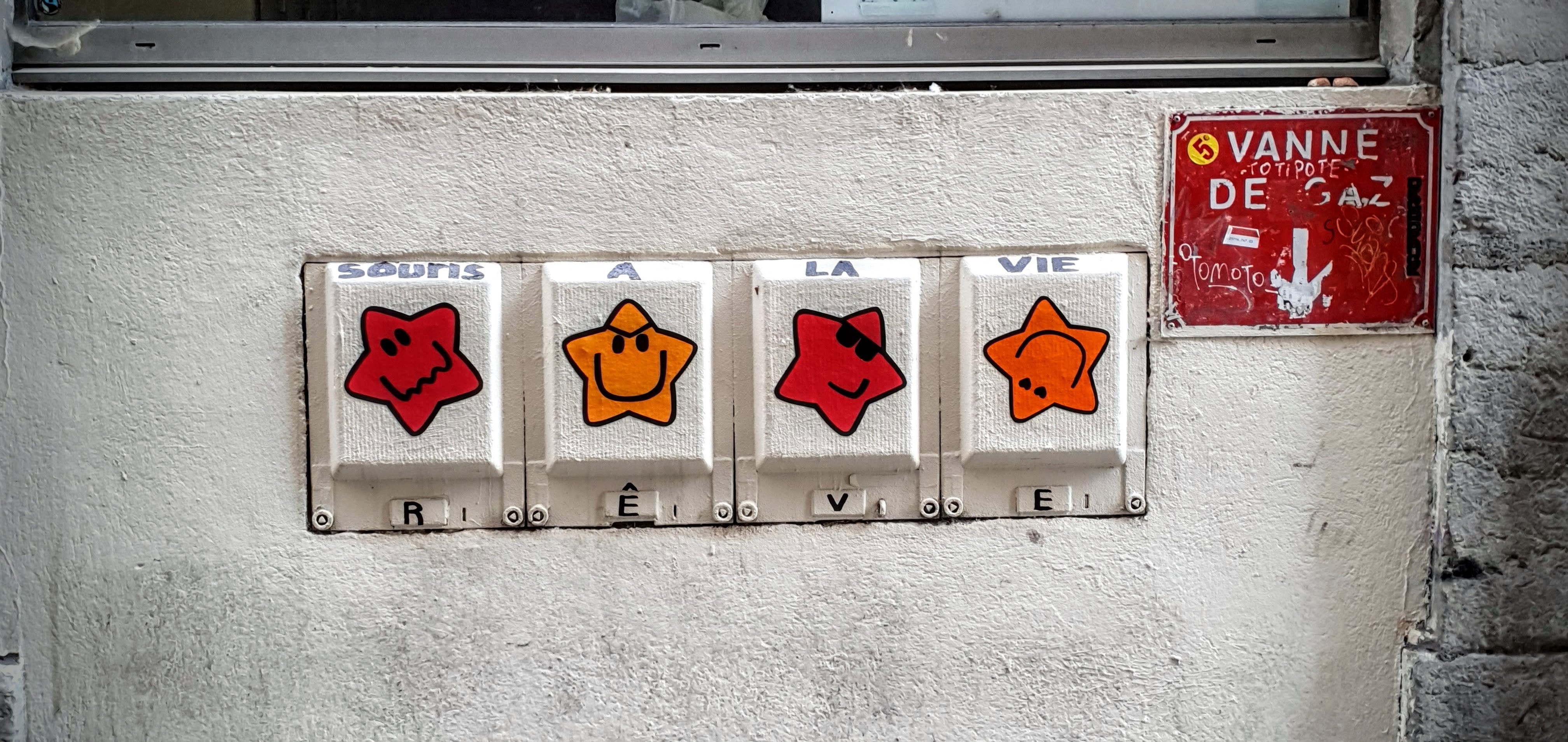 
								Street-art graffiti fresque 
								Ax Creart 
									12 Rue du Griffon
									
									Lyon
									France 
									Pat Finder
								Street-Art-Safari.com
								