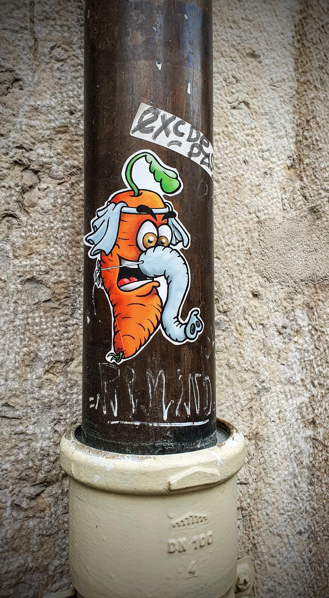 
								Street-art graffiti fresque 
								La grosse Rotka 
									61 Rue de la Martini&egrave;re
									
									Lyon
									France 
									Pat Finder
								Street-Art-Safari.com
								