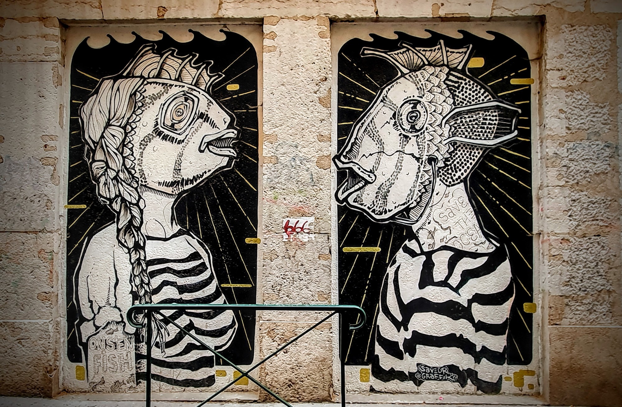 
								Street-art graffiti fresque 
								Saveur Graffik 
									6 Rue Chavanne
									69001
									Lyon
									France 
									Pat Finder
								Street-Art-Safari.com
								