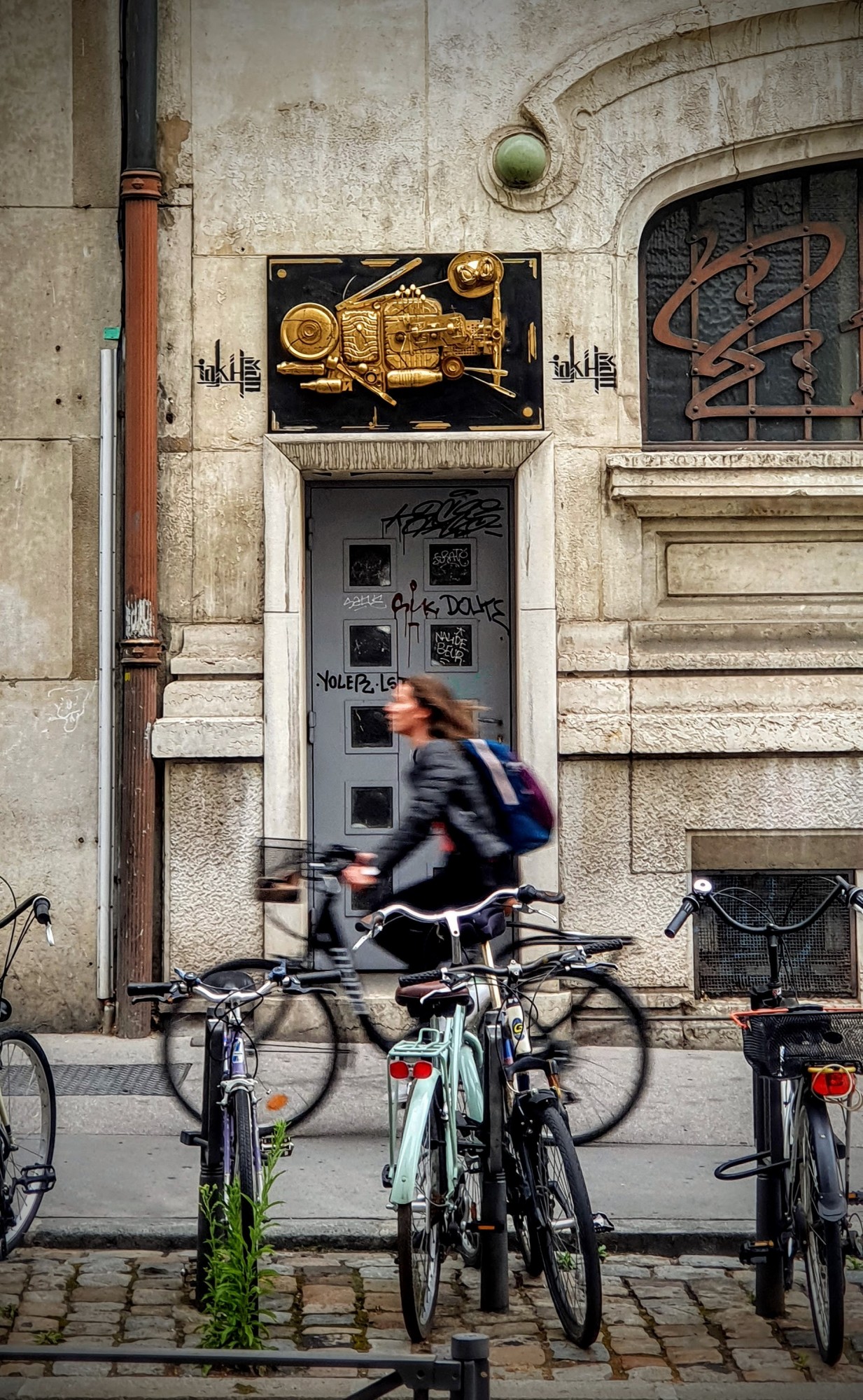 
								Street-art graffiti fresque 
								IakhMan 
									11 Rue Hippolyte Flandrin
									69001
									Lyon
									France 
									Pat Finder
								Street-Art-Safari.com
								