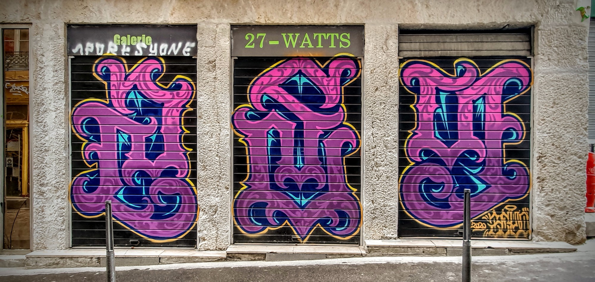 
								Street-art graffiti fresque 
								 
									27 Rue Sergent Blandan
									69001
									Lyon
									France 
									Pat Finder
								Street-Art-Safari.com
								