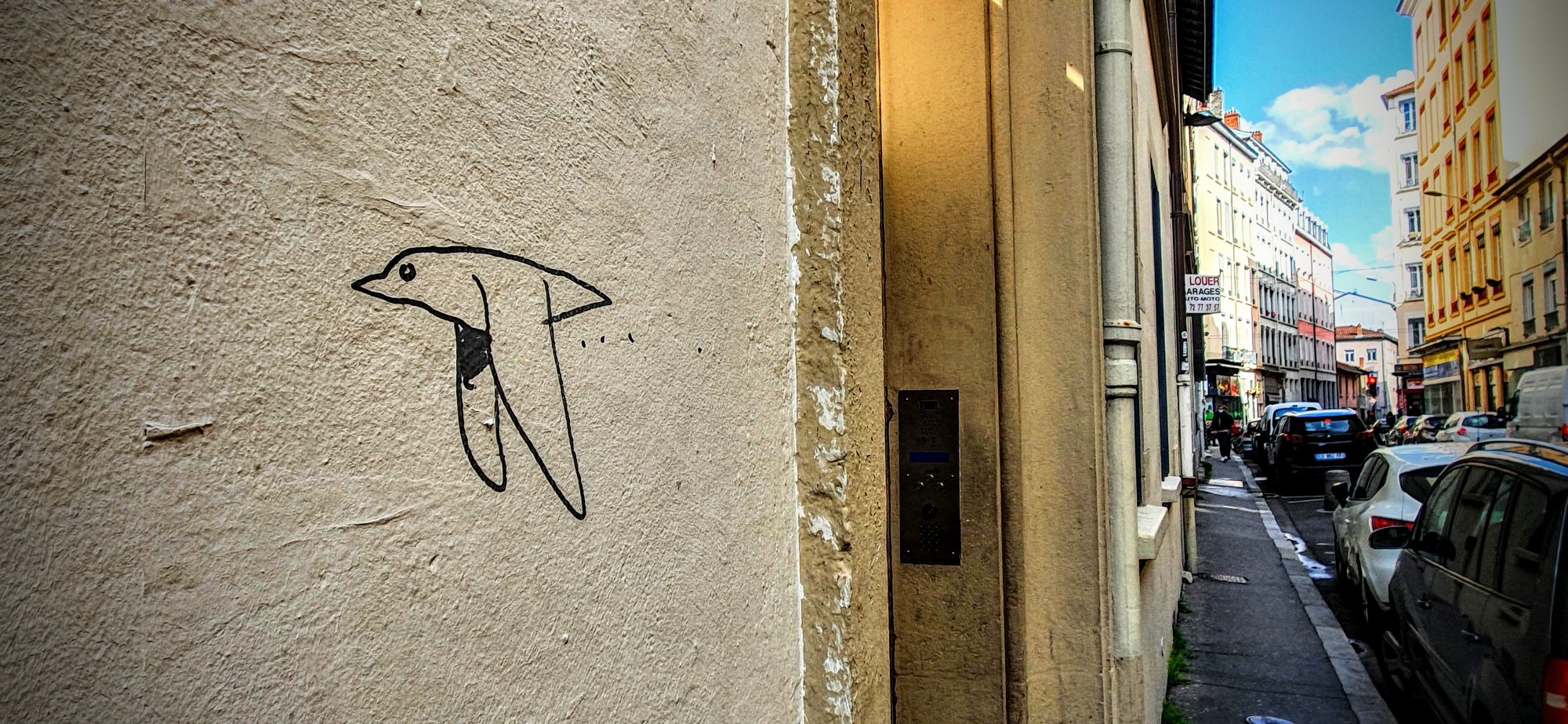 
								Street-art graffiti fresque 
								 
									15 Rue Montesquieu
									69007
									Lyon
									France 
									Pat Finder
								Street-Art-Safari.com
								