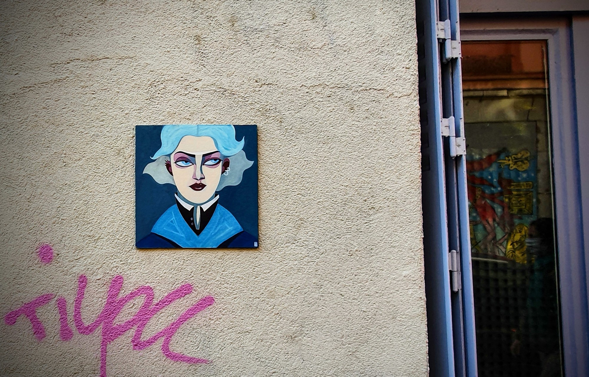 
								Street-art graffiti fresque 
								 
									7 Rue de la Thibaudi&egrave;re
									69007
									Lyon
									France 
									Pat Finder
								Street-Art-Safari.com
								