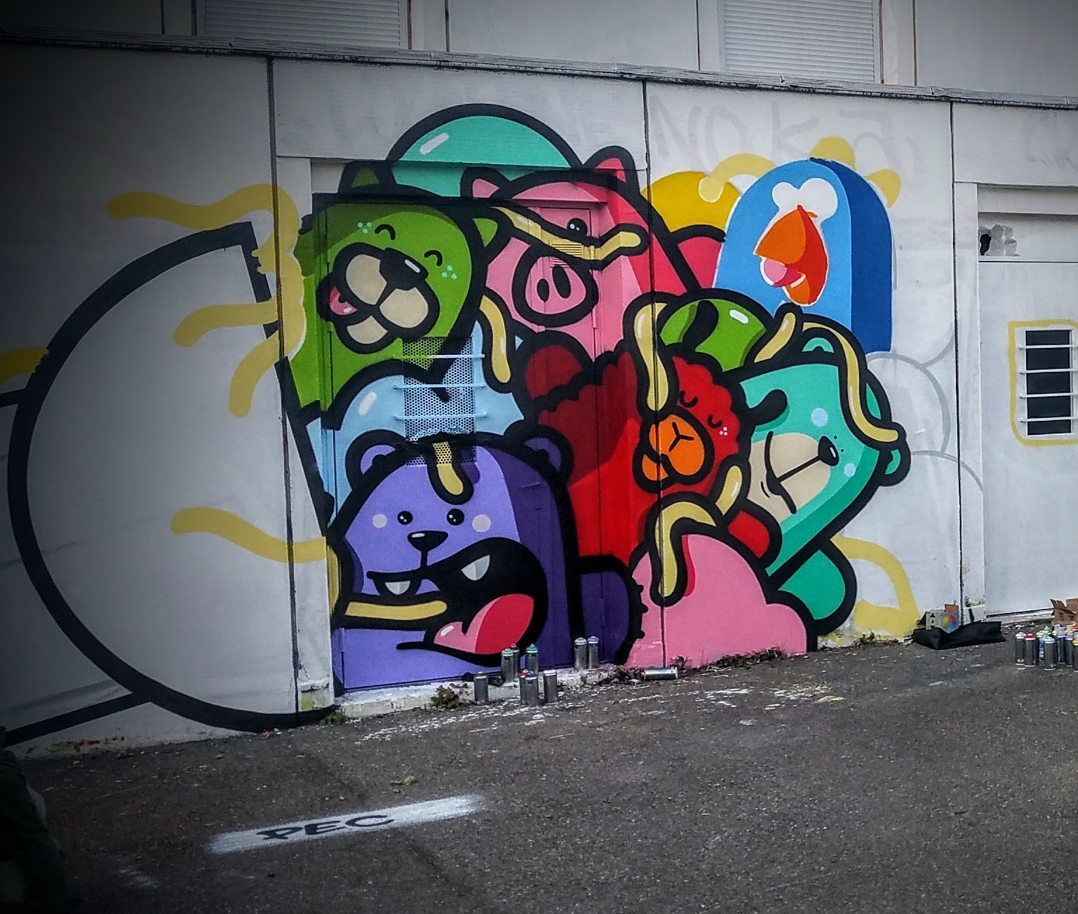 
								Street-art graffiti fresque 
								PEC 
									8bis Rue Louis Th&eacute;venet
									69004
									Lyon
									France 
									Pat Finder
								Street-Art-Safari.com
								