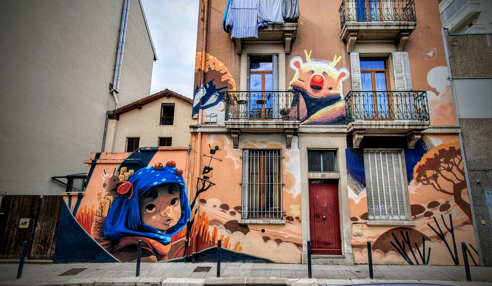 
								Street-art graffiti fresque 
								Animalitoland 
									34 Rue Genissieu
									38000
									Grenoble
									France 
									Pat Finder
								Street-Art-Safari.com
								