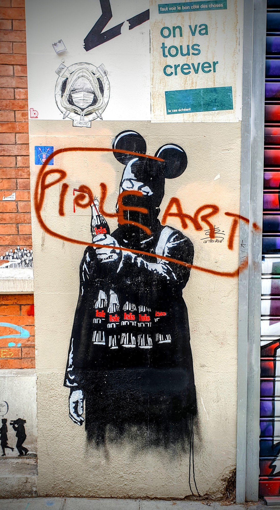 
								Street-art graffiti fresque 
								Goin Art 
									16 Rue Genissieu
									38000
									Grenoble
									France 
									Pat Finder
								Street-Art-Safari.com
								