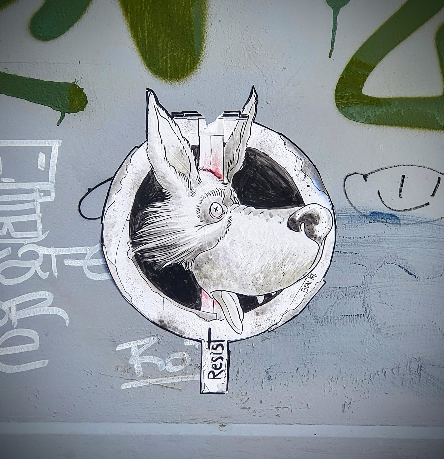 
								Street-art graffiti fresque 
								Bounka 
									3 Rue Pouteau
									69001
									Lyon
									France 
									Pat Finder
								Street-Art-Safari.com
								