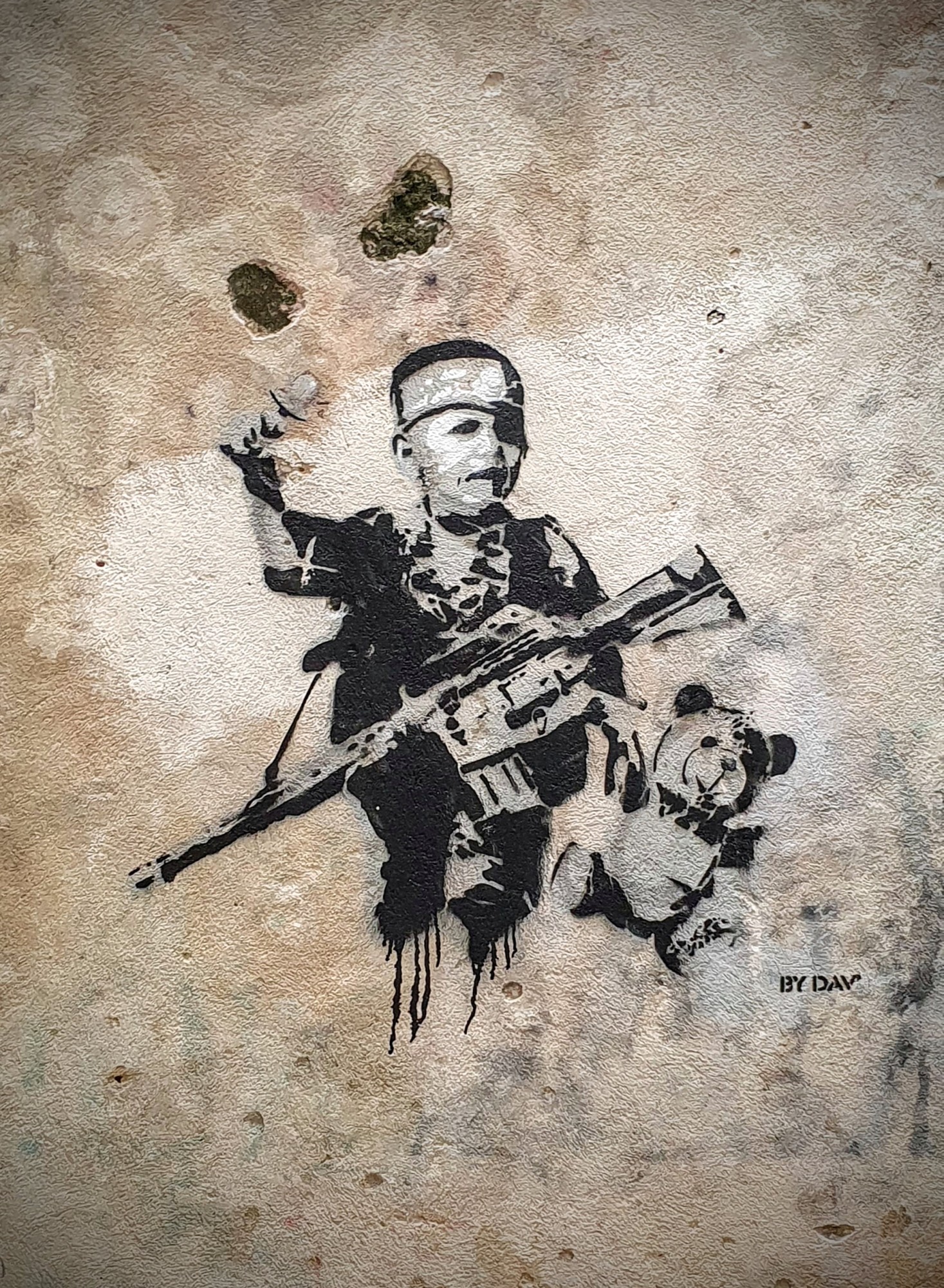 
								Street-art graffiti fresque 
								By Dav' 
									Cour des Voraces
									69001
									Lyon
									France 
									Pat Finder
								Street-Art-Safari.com
								