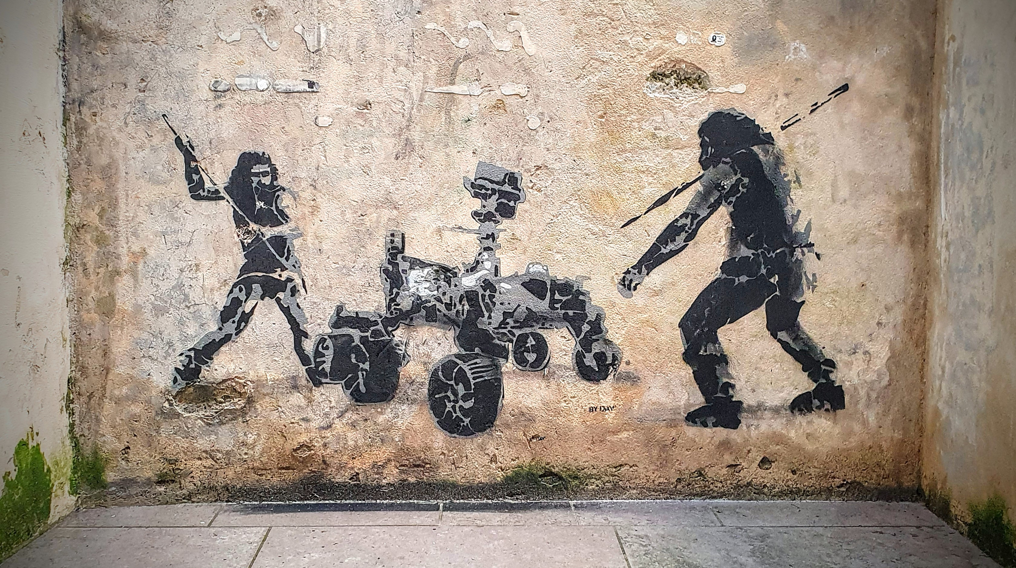 
								Street-art graffiti fresque 
								By Dav' 
									9 Place Colbert
									69001
									Lyon
									France 
									Pat Finder
								Street-Art-Safari.com
								