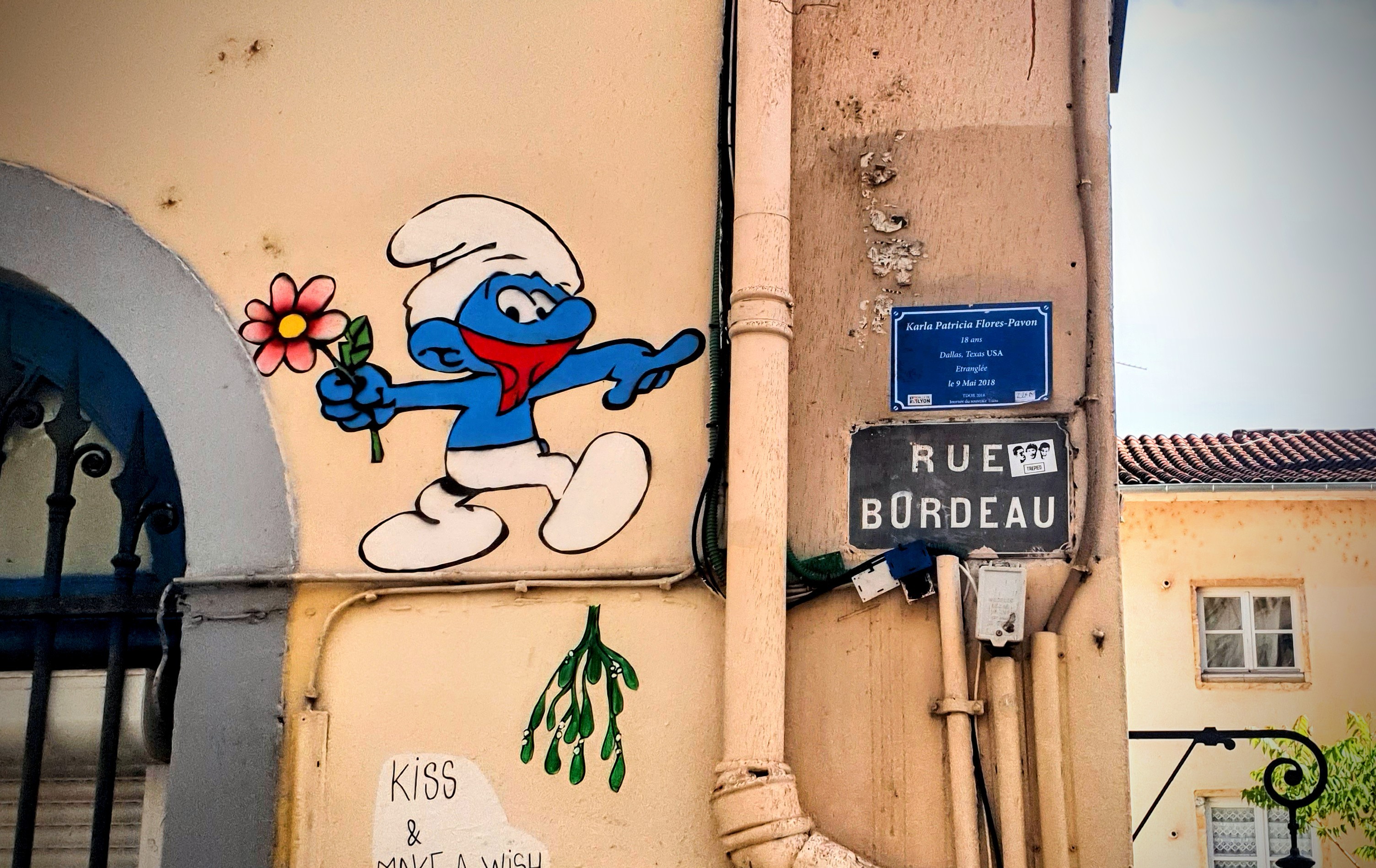 
								Street-art graffiti fresque 
								Big Ben 
									23 Rue Burdeau
									69001
									Lyon
									France 
									Pat Finder
								Street-Art-Safari.com
								