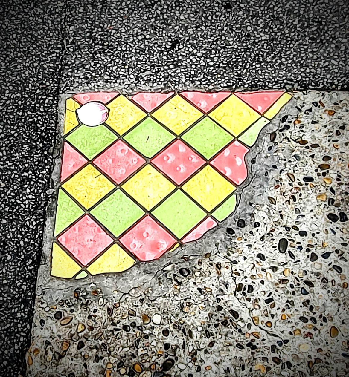 
								Street-art graffiti fresque 
								Ememem 
									1 Petite Rue des Feuillants
									69001
									Lyon
									France 
									Pat Finder
								Street-Art-Safari.com
								