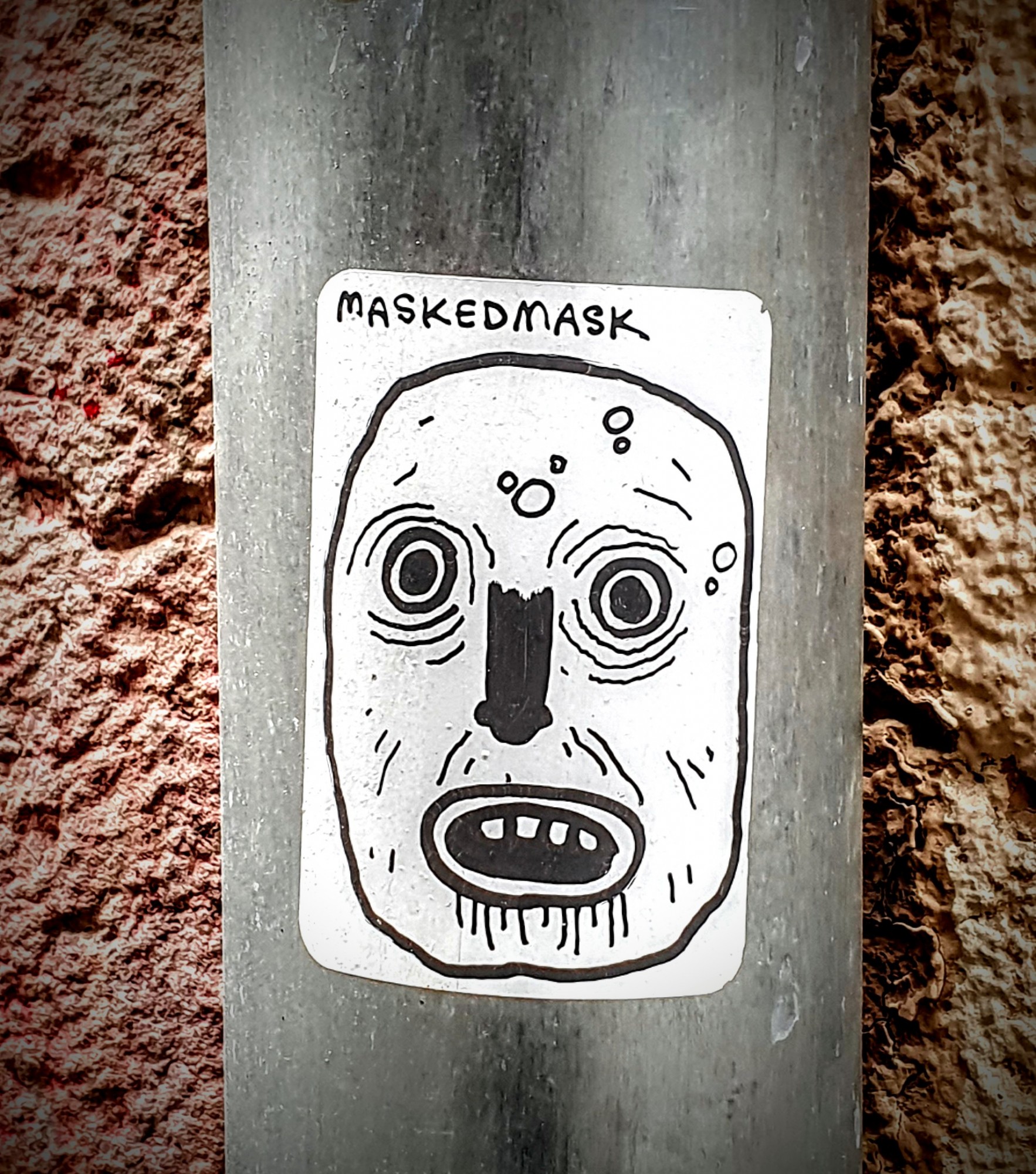 
								Street-art graffiti fresque 
								MaskedMask 
									33 Rue Ren&eacute; Leynaud
									69001
									Lyon
									France 
									Pat Finder
								Street-Art-Safari.com
								