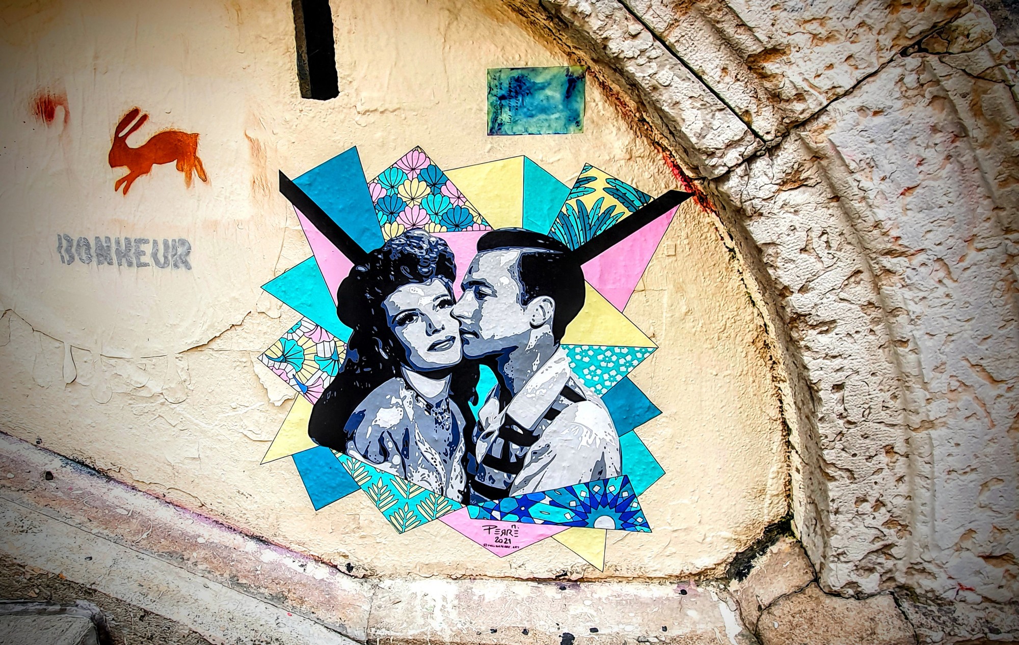 
								Street-art graffiti fresque 
								Mellisa PERRE 
									61 Rue des Tables Claudiennes
									69001
									Lyon
									France 
									Pat Finder
								Street-Art-Safari.com
								