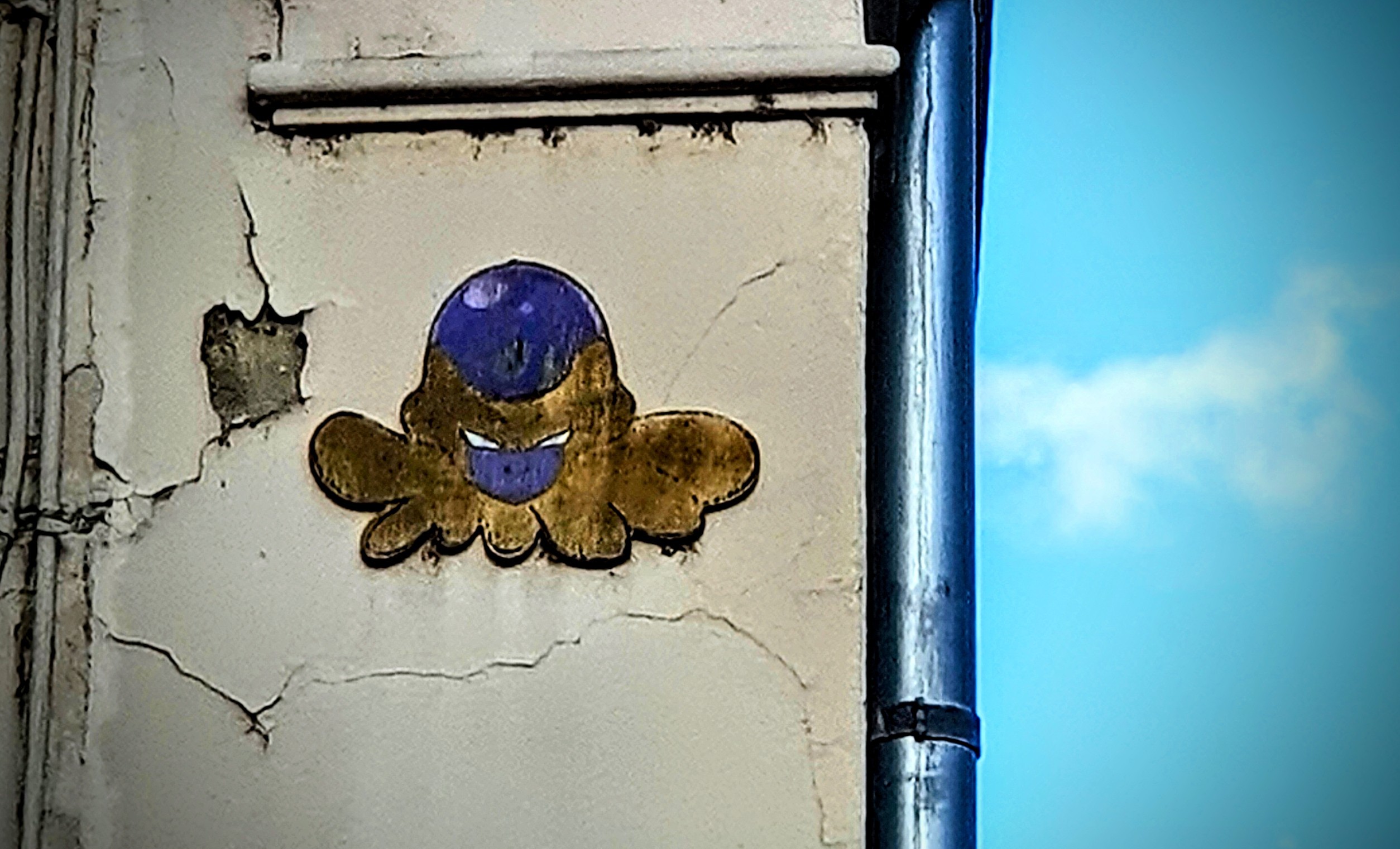 
								Street-art graffiti fresque 
								GZUP 
									12 Rue des Tables Claudiennes
									69001
									Lyon
									France 
									Pat Finder
								Street-Art-Safari.com
								