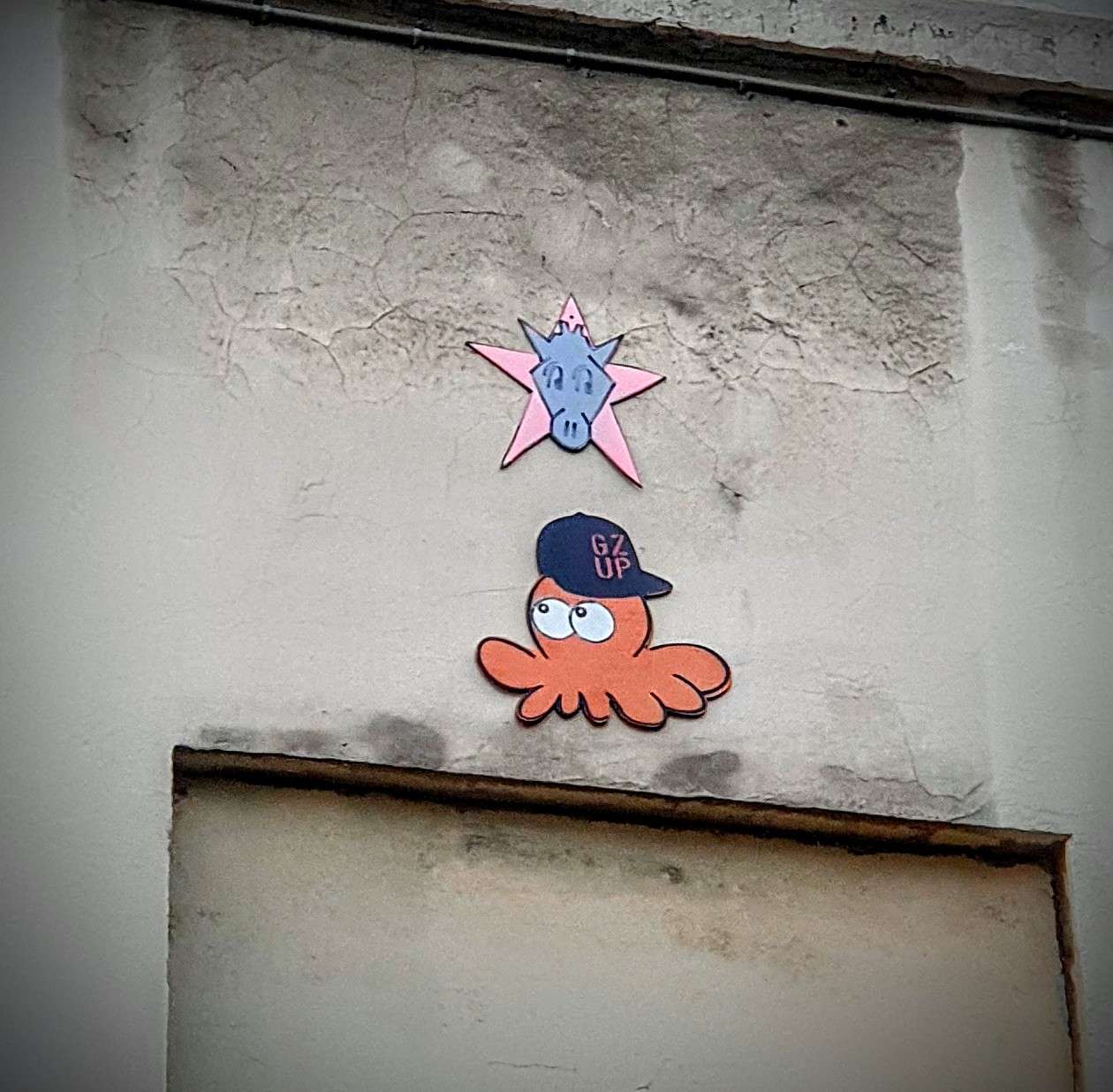 
								Street-art graffiti fresque 
								GZUP 
									26 Rue du Bon-Pasteur
									69001
									Lyon
									France 
									Pat Finder
								Street-Art-Safari.com
								