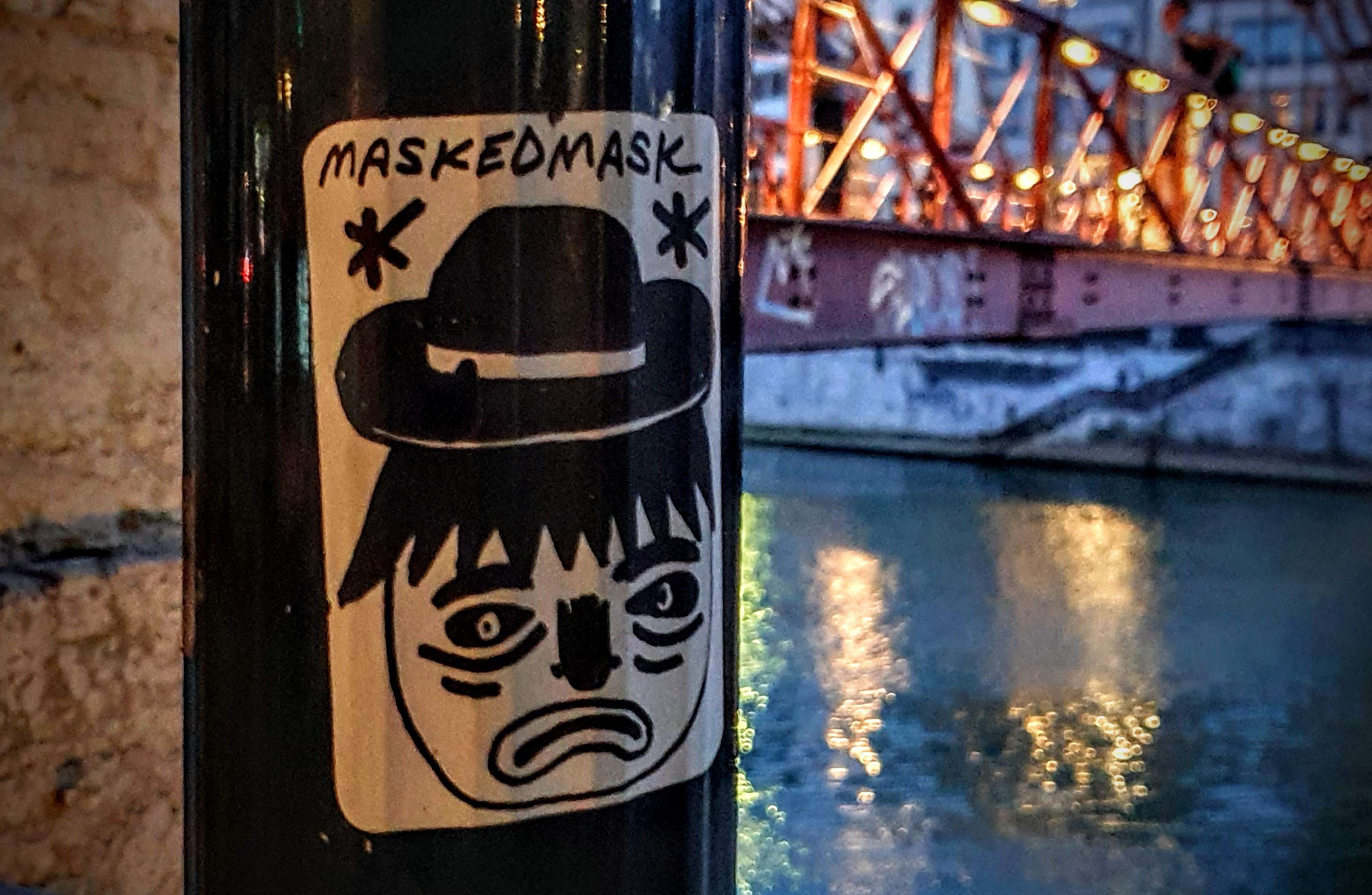 
								Street-art graffiti fresque 
								MaskedMask 
									49 Quai Saint-Vincent
									69001
									Lyon
									France 
									Pat Finder
								Street-Art-Safari.com
								