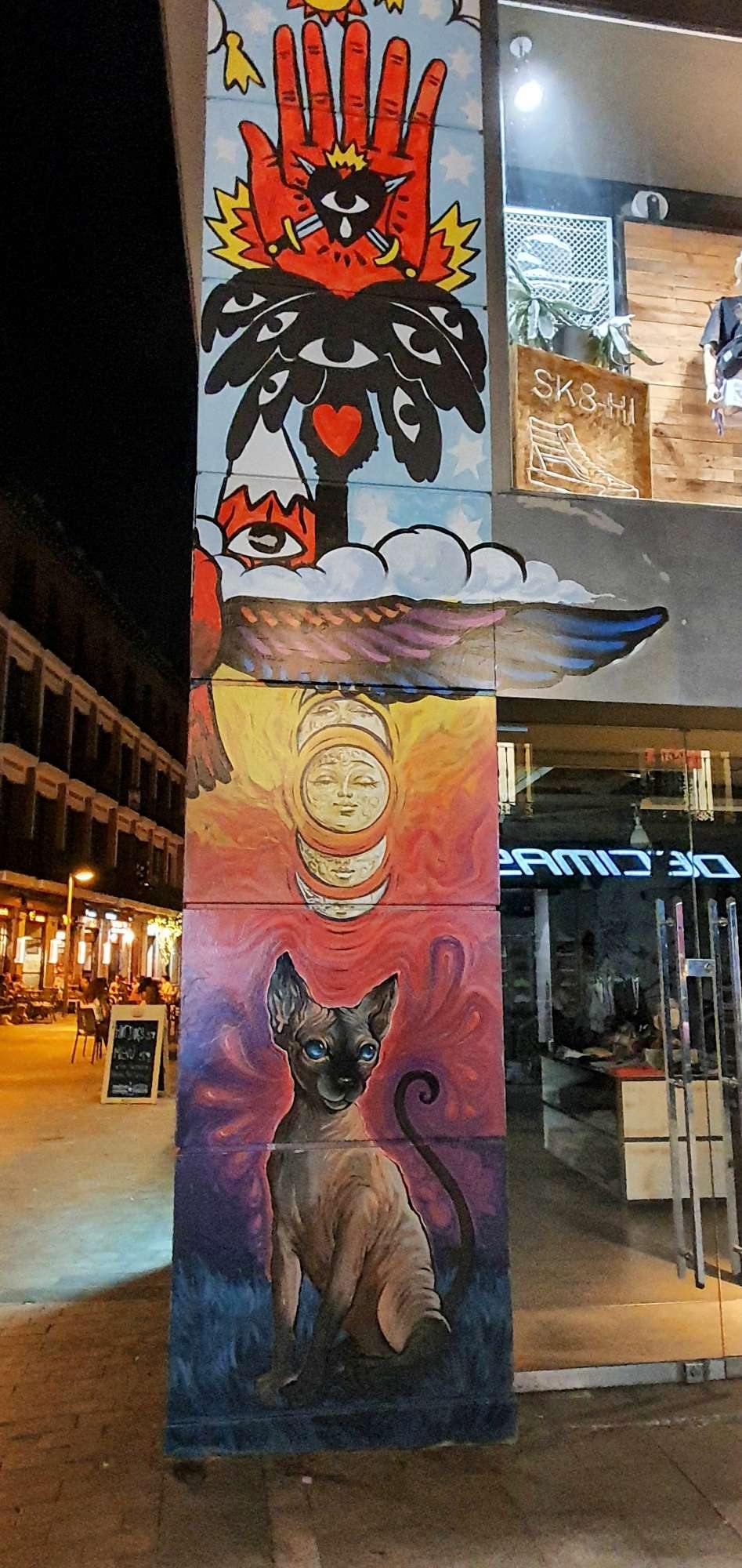 
								Street-art graffiti fresque 
								 
									34 Calle de P&eacute;rez Gald&oacute;s
									28004
									Madrid
									Spain 
									DumDum
								Street-Art-Safari.com
								