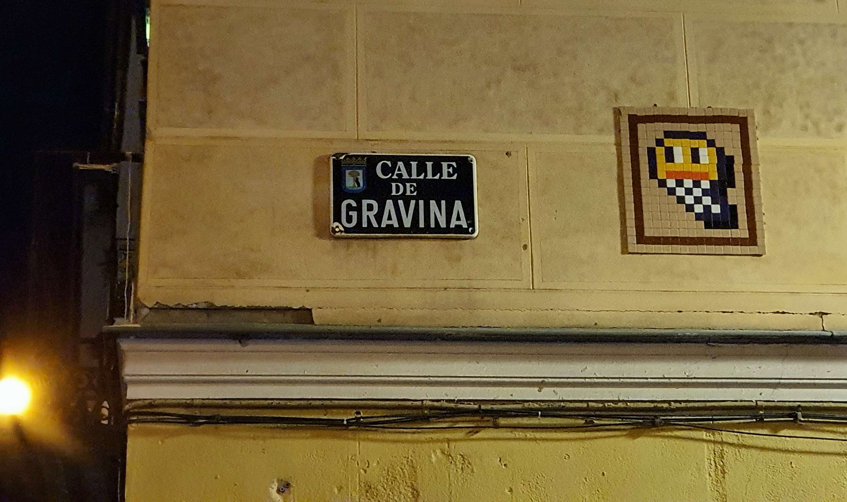 
								Street-art graffiti fresque 
								 
									76 Calle de Hortaleza
									28004
									Madrid
									Spain 
									DumDum
								Street-Art-Safari.com
								