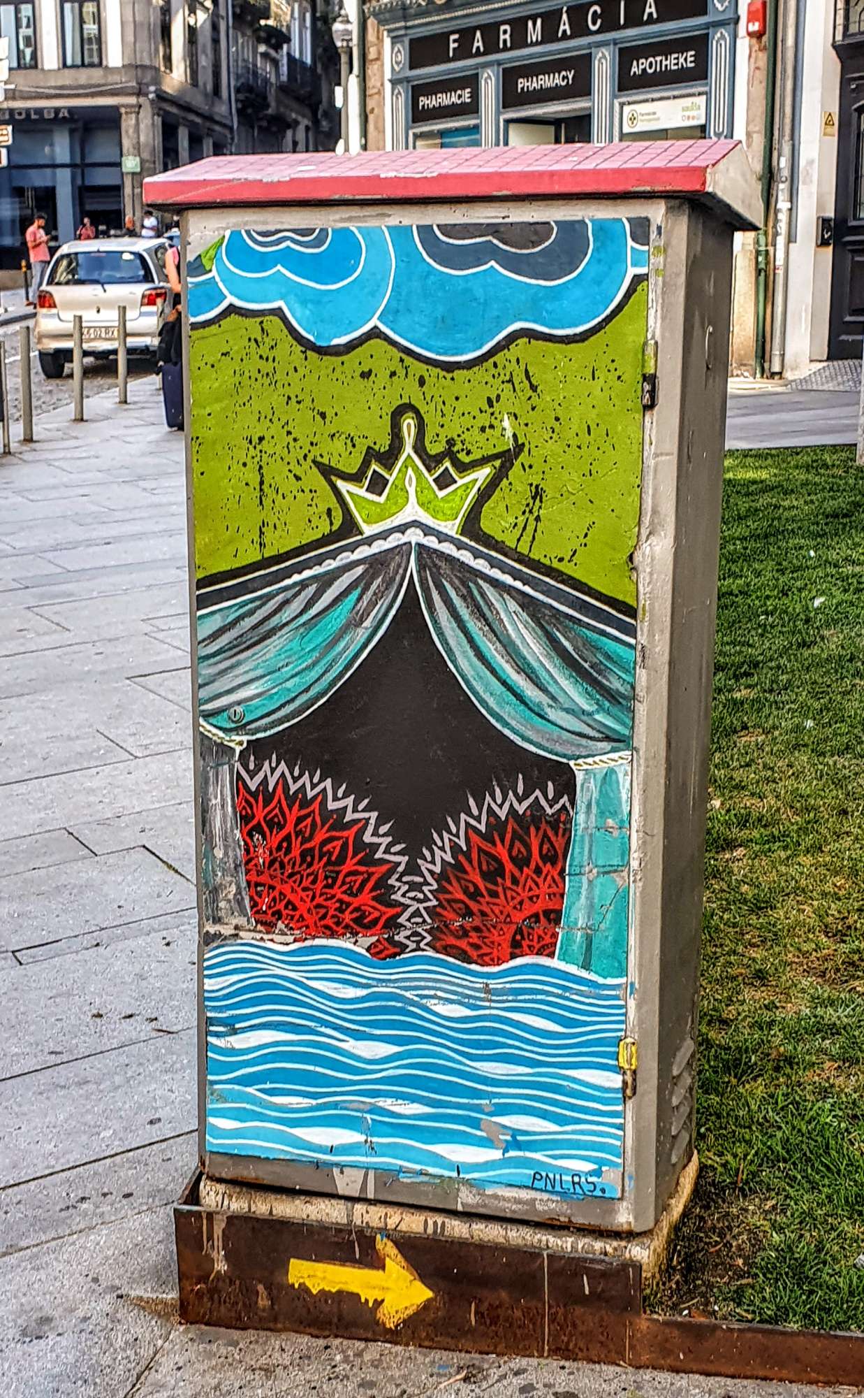 
								Street-art graffiti fresque 
								 
									16 Largo S&atilde;o Domingos
									4050-253
									Porto
									Portugal 
									Pat Finder
								Street-Art-Safari.com
								