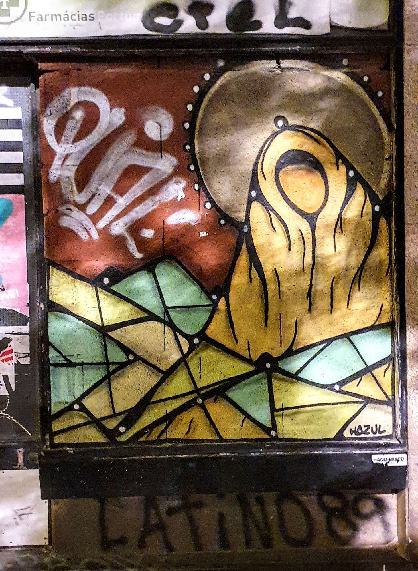 
								Street-art graffiti fresque 
								Hazul 
									98 Pra&ccedil;a Guilherme Gomes Fernandes
									4050-190
									Porto
									Portugal 
									Pat Finder
								Street-Art-Safari.com
								