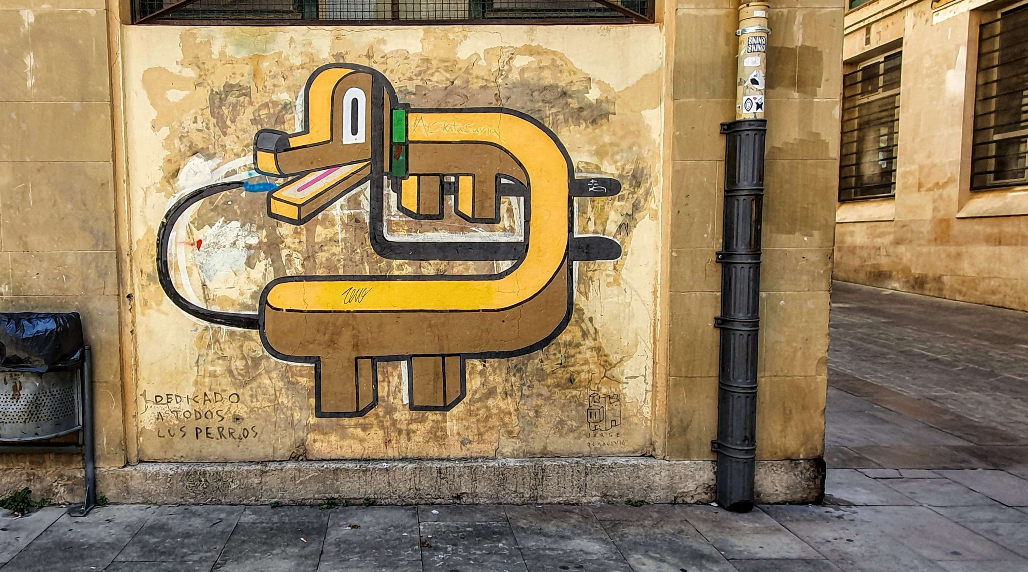 
								Street-art graffiti fresque 
								Jorge Ochagavia 
									11 Calle de Boterias
									26001
									Logro&ntilde;o
									Spain 
									DumDum
								Street-Art-Safari.com
								