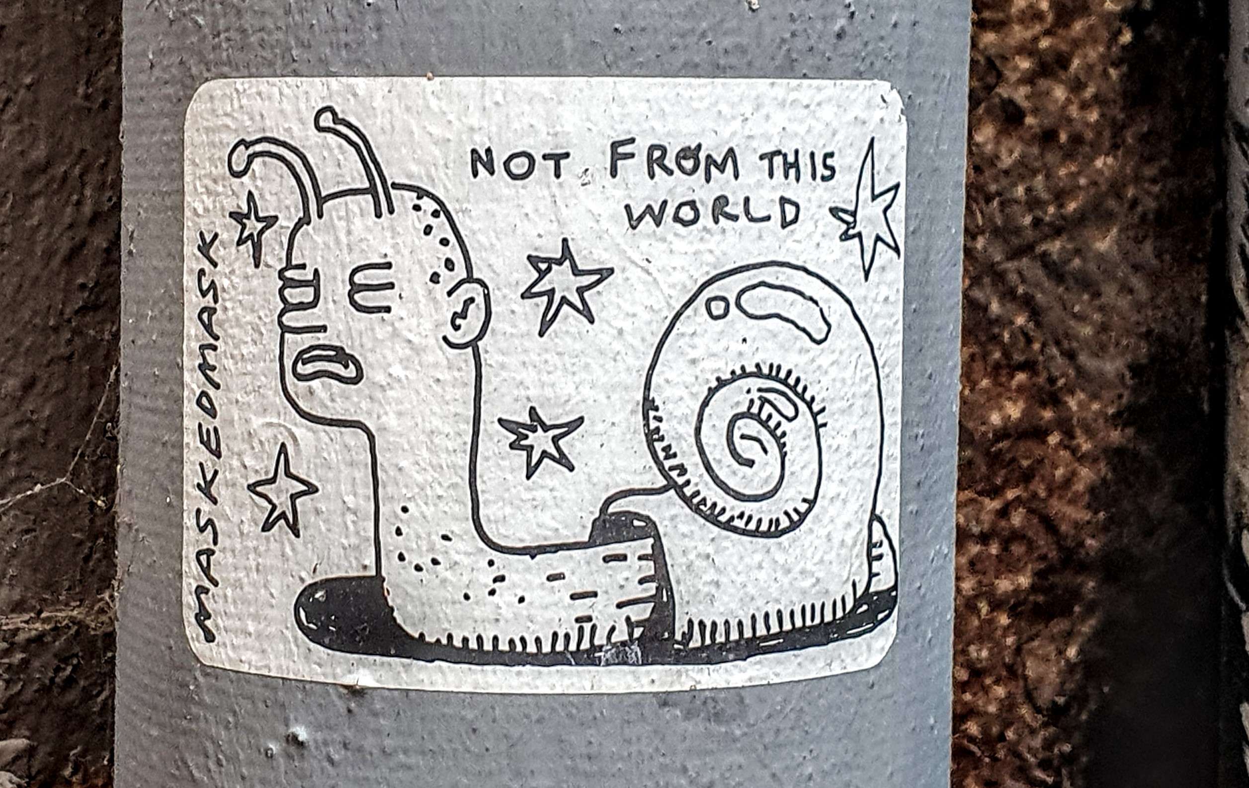 
								Street-art graffiti fresque 
								MaskedMask 
									19 Rue Ren&eacute; Leynaud
									69001
									Lyon
									France 
									Pat Finder
								Street-Art-Safari.com
								