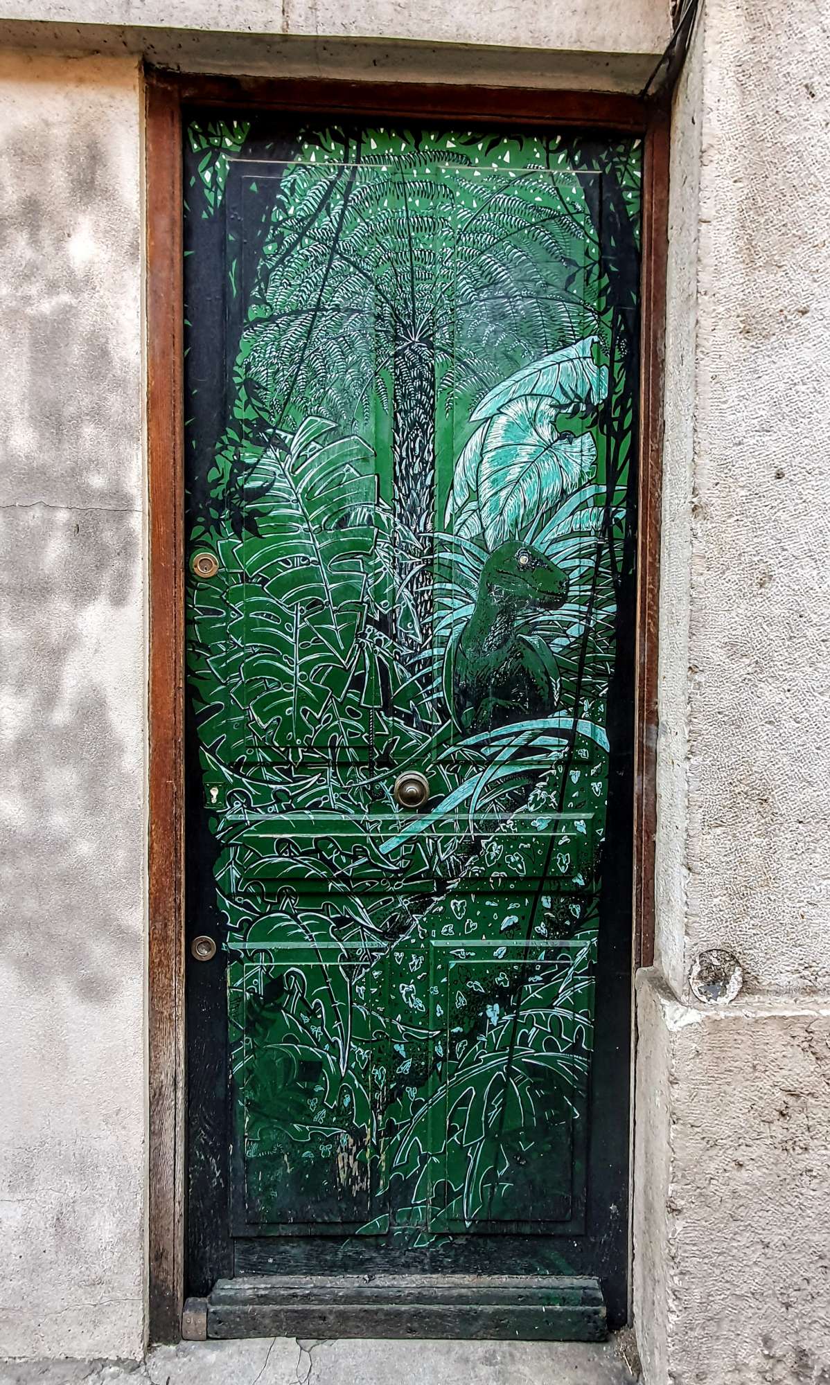 
								Street-art graffiti fresque 
								 
									4 Rue G&eacute;n&eacute;ral de S&egrave;ve
									69001
									Lyon
									France 
									Pat Finder
								Street-Art-Safari.com
								