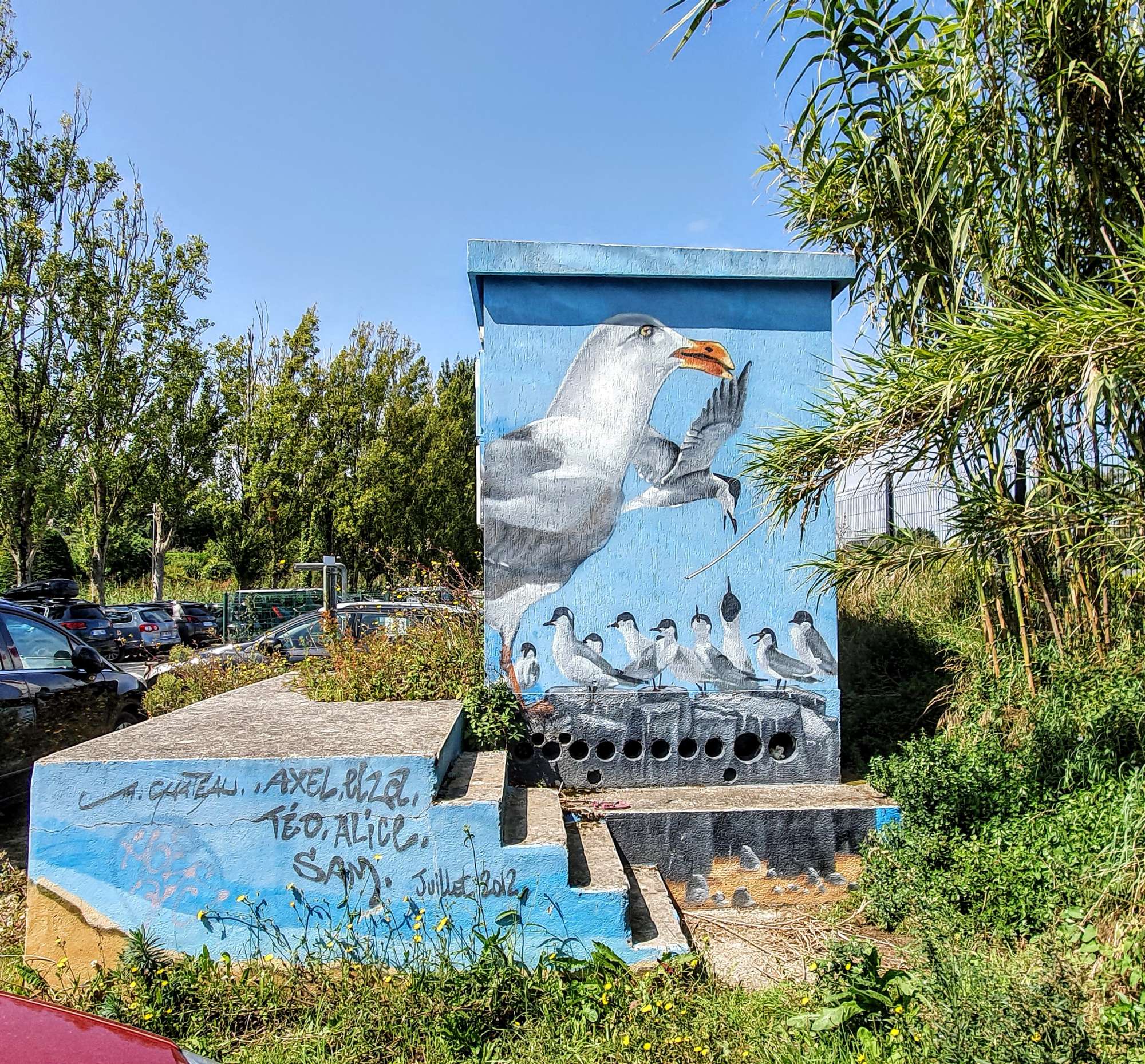 
								Street-art graffiti fresque 
								 
									34 Chemin des Dunes
									56680
									Plouhinec
									France 
									Pat Finder
								Street-Art-Safari.com
								