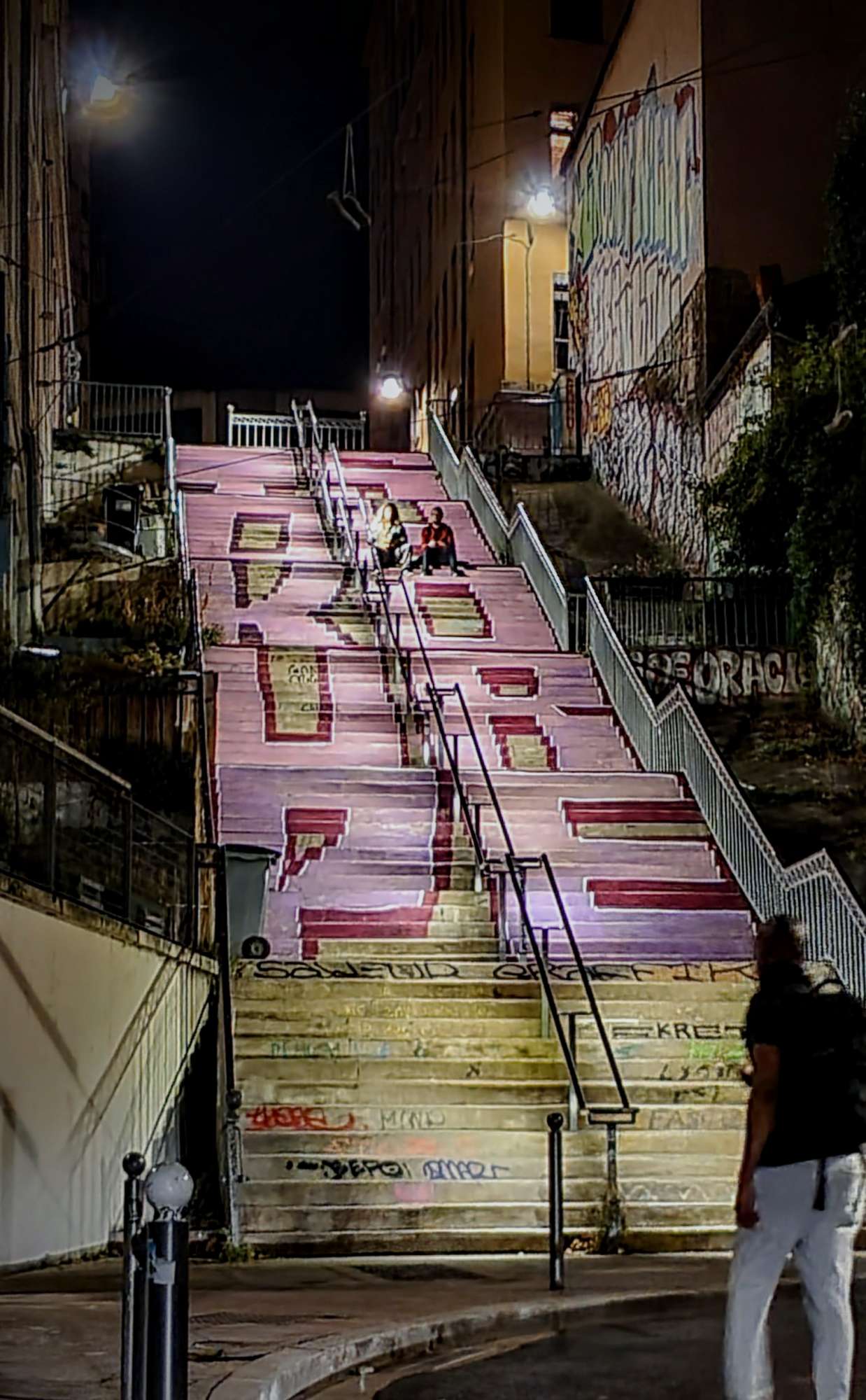 
								Street-art graffiti fresque 
								Shore, Tokup 
									11 Rue Pouteau
									69001
									Lyon
									France 
									Pat Finder
								Street-Art-Safari.com
								