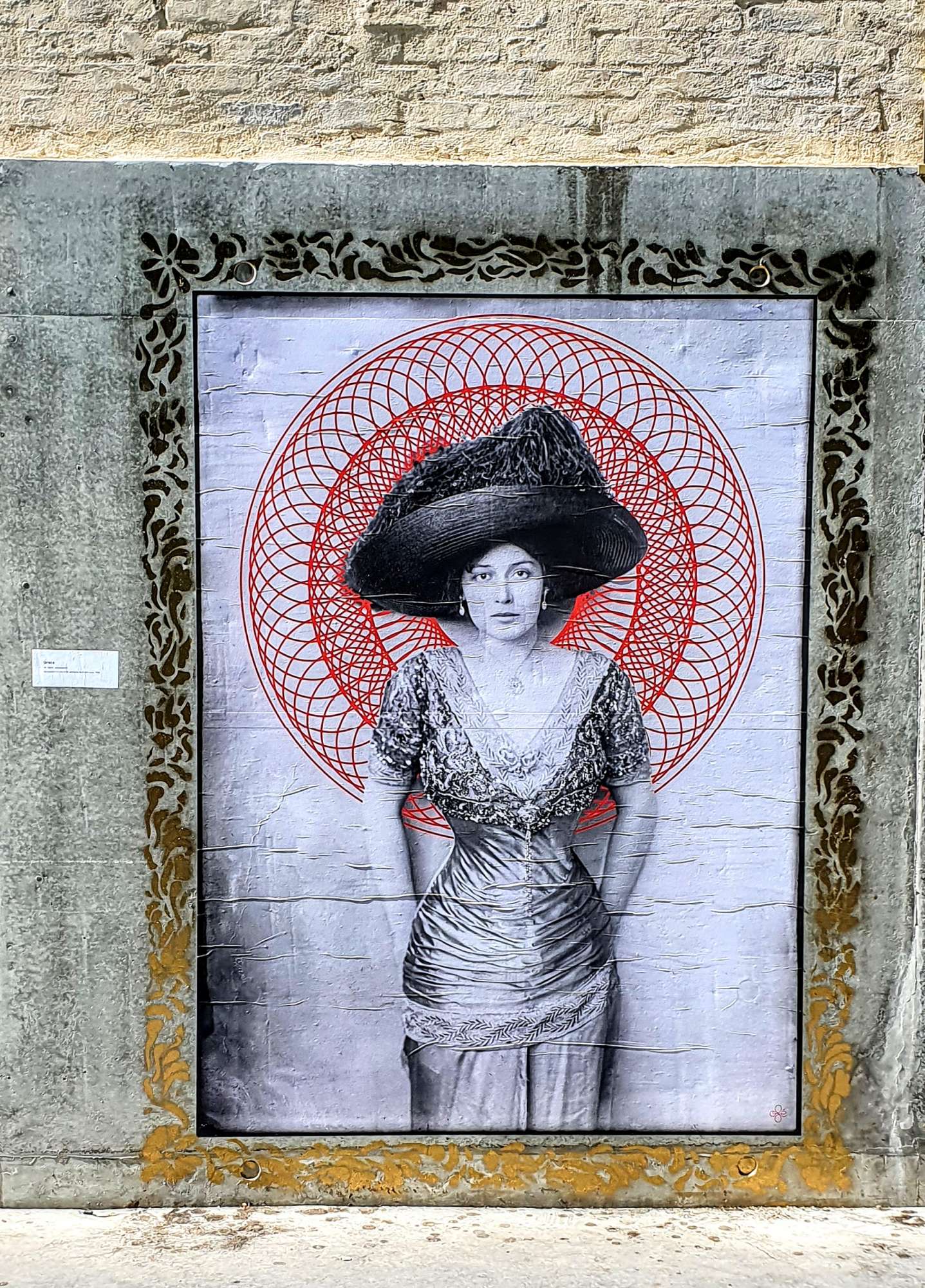 
								Street-art graffiti fresque 
								Of&eacute; 
									2 Rue Pr&eacute;-Gaudry
									69007
									Lyon
									France 
									Pat Finder
								Street-Art-Safari.com
								