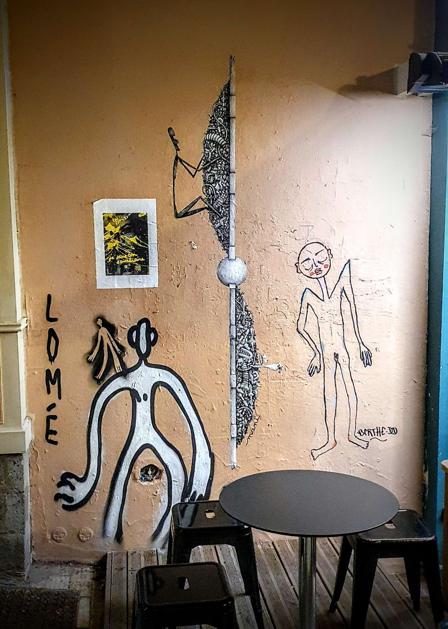 
								Street-art graffiti fresque 
								Mani 
									65 Mont&eacute;e de la Grande-C&ocirc;te
									69001
									Lyon
									France 
									Pat Finder
								Street-Art-Safari.com
								