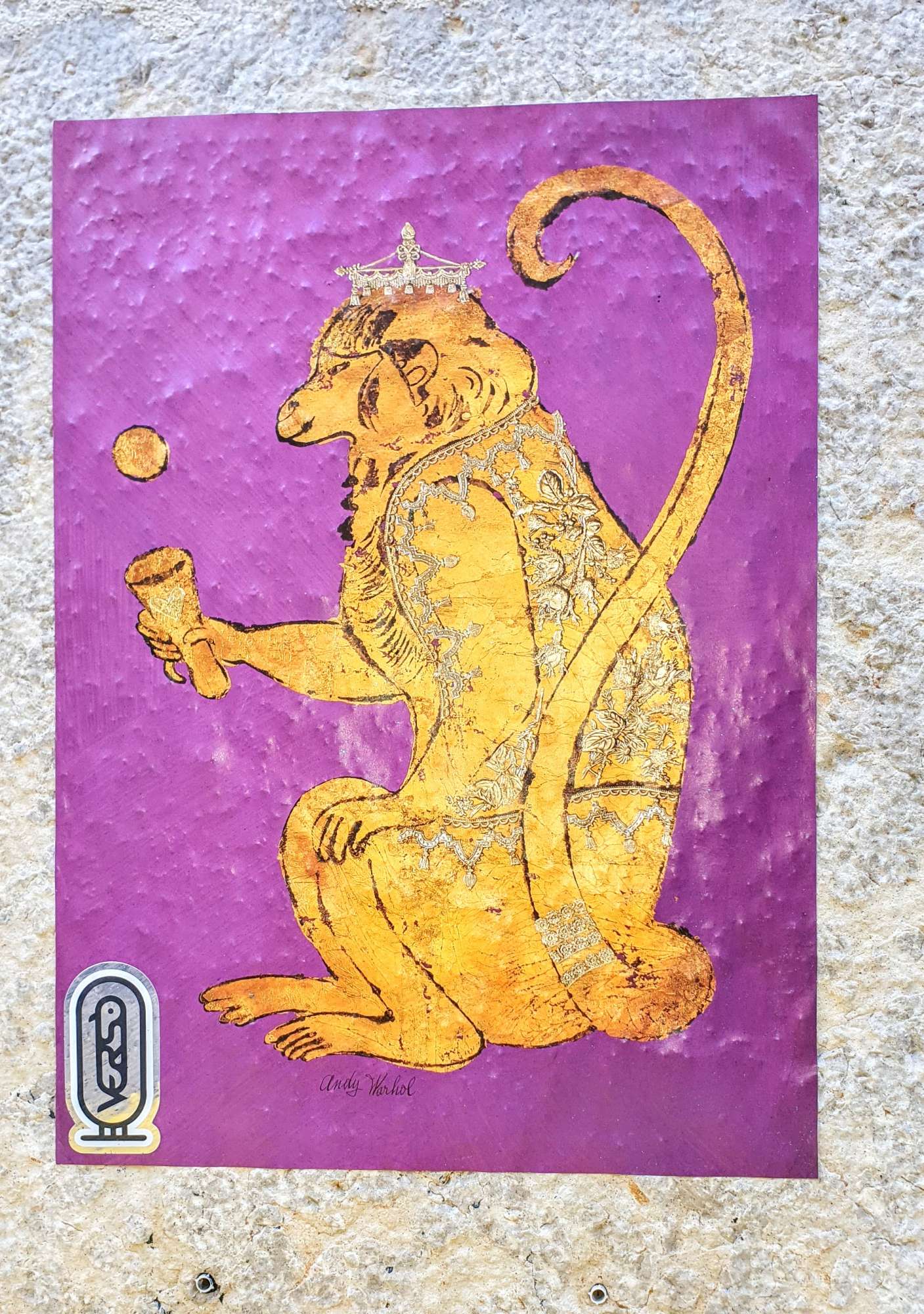 
								Street-art graffiti fresque 
								Verso 
									9 Place Tobie Robatel
									69001
									Lyon
									France 
									Pat Finder
								Street-Art-Safari.com
								