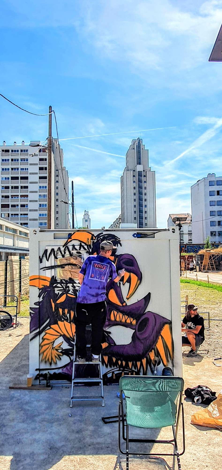 
								Street-art graffiti fresque 
								Skema 
									14 Rue L&eacute;on Chomel
									69100
									Villeurbanne
									France 
									Pat Finder
								Street-Art-Safari.com
								