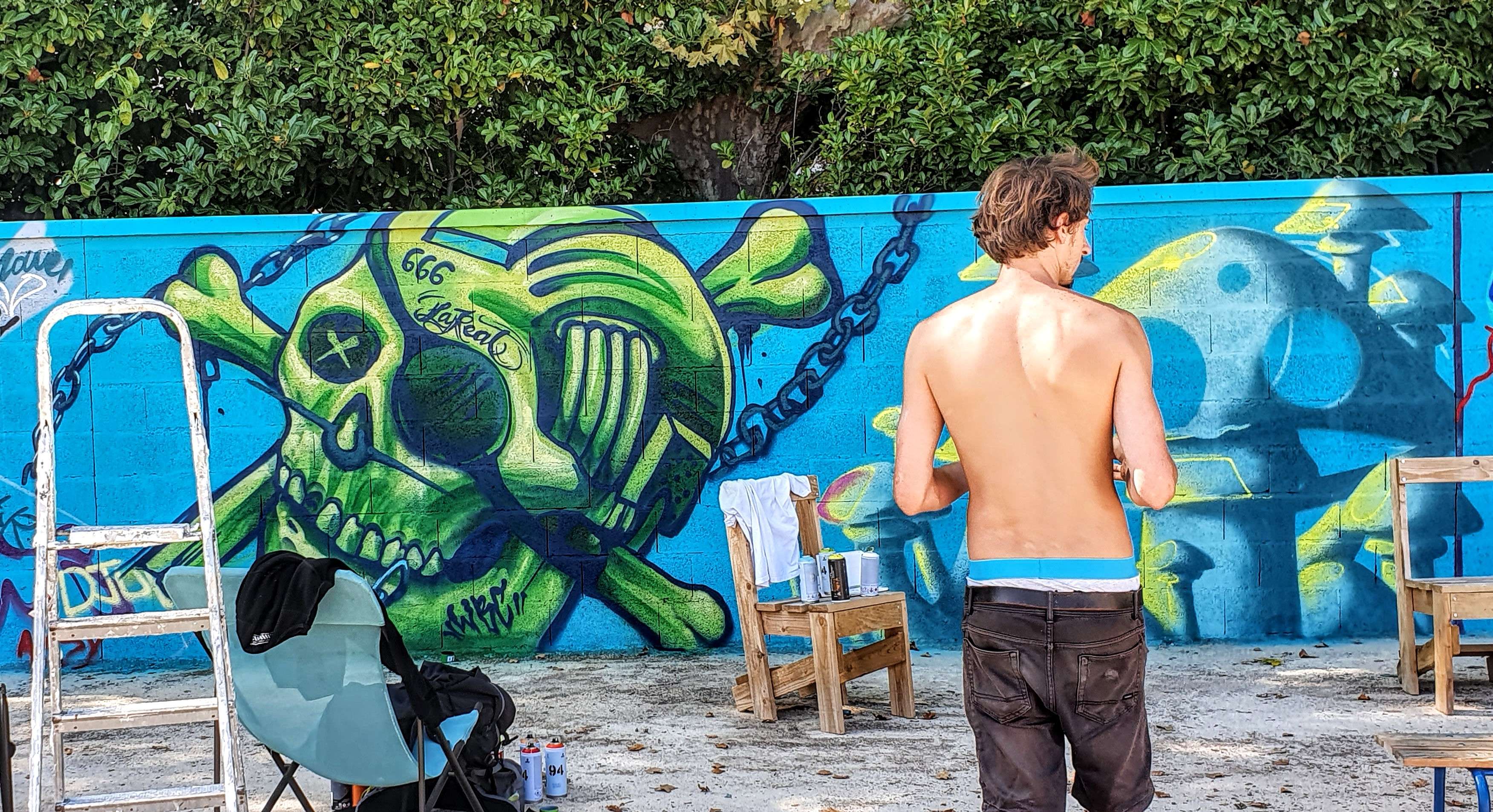 
								Street-art graffiti fresque 
								Huereck 
									14 Rue L&eacute;on Chomel
									69100
									Villeurbanne
									France 
									Pat Finder
								Street-Art-Safari.com
								