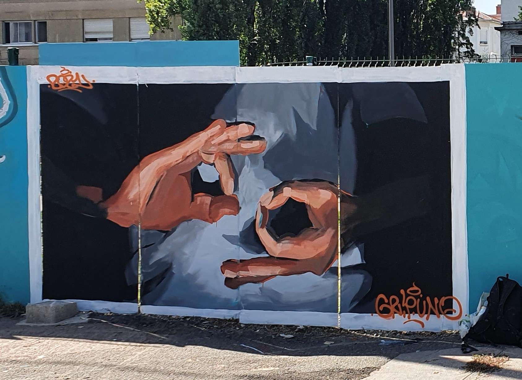 
								Street-art graffiti fresque 
								 
									8 Rue L&eacute;on Chomel
									69100
									Villeurbanne
									France 
									Pat Finder
								Street-Art-Safari.com
								