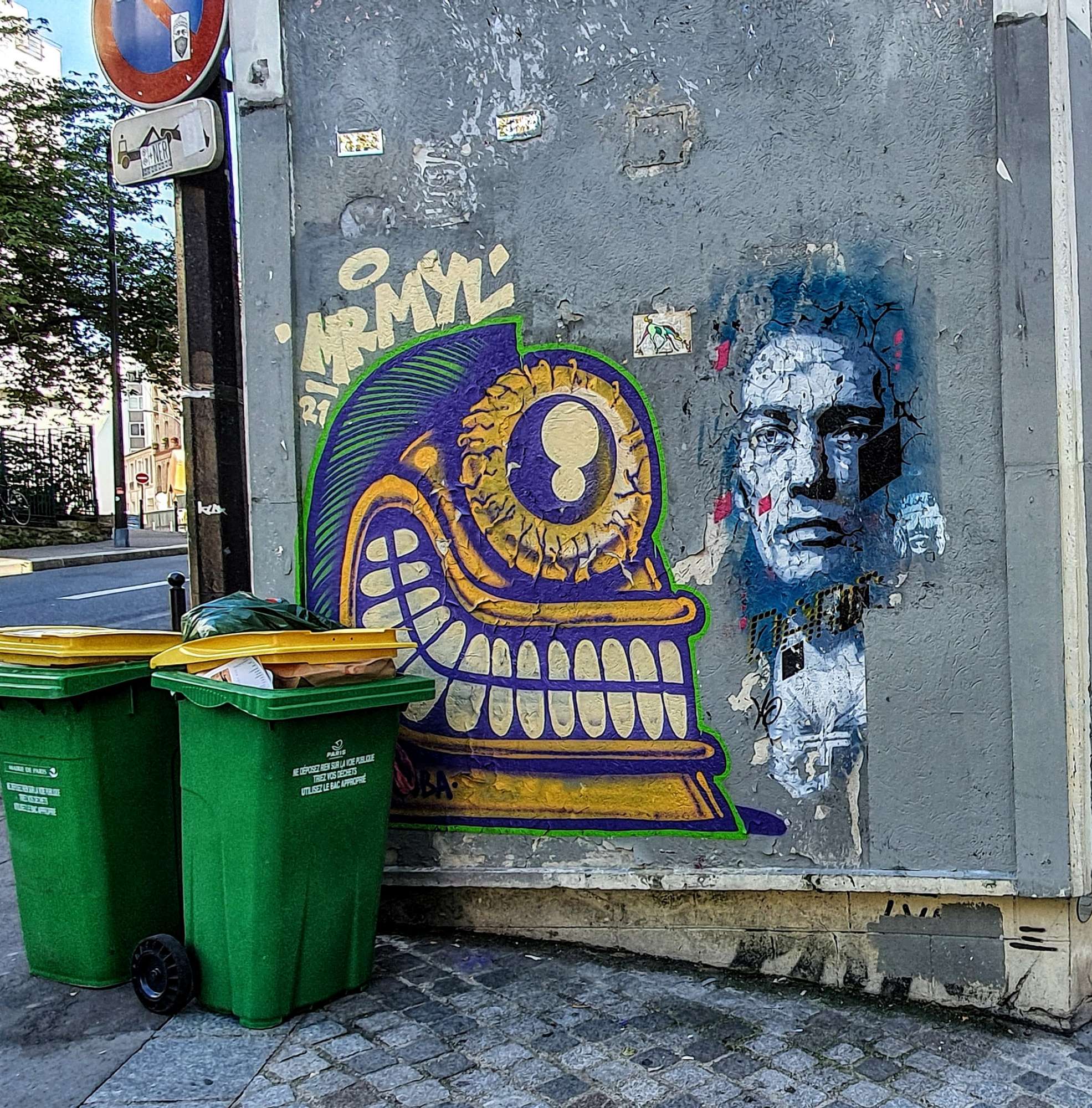 
								Street-art graffiti fresque 
								Myl 
									2 Passage du Moulinet
									75013
									Paris
									France 
									Pat Finder
								Street-Art-Safari.com
								