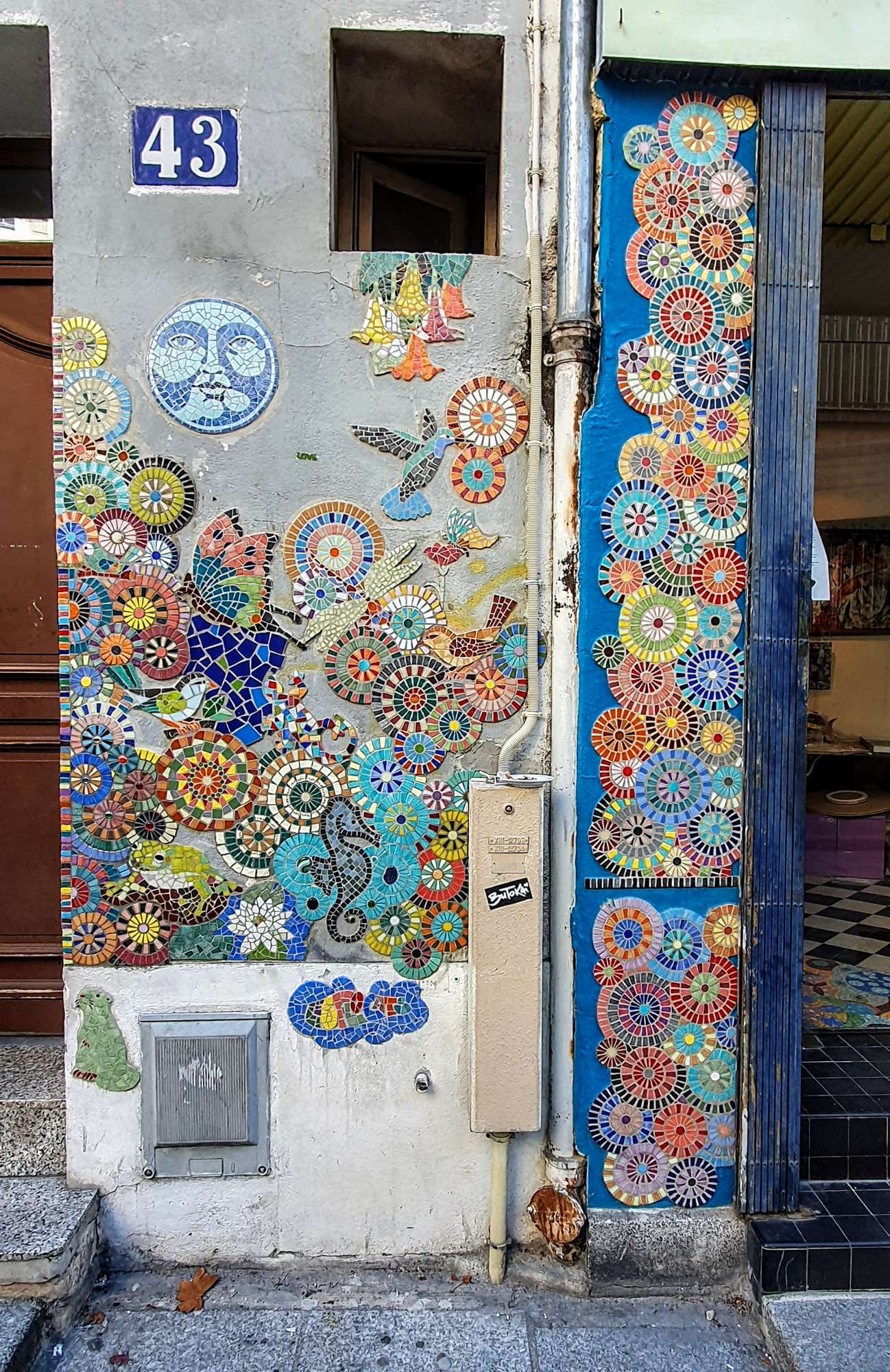 
								Street-art graffiti fresque 
								 
									41 Rue Vandrezanne
									75013
									Paris
									France 
									Pat Finder
								Street-Art-Safari.com
								