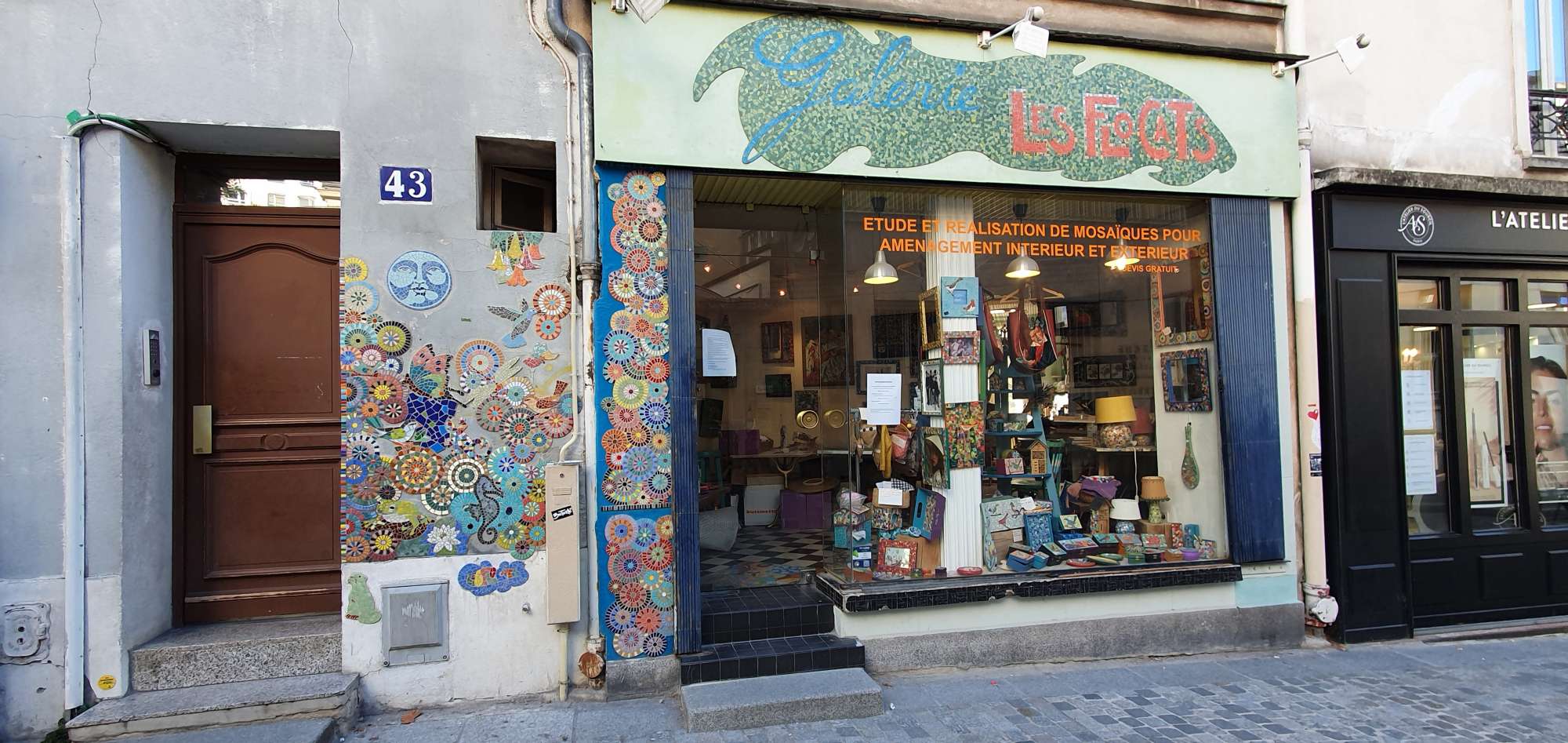 
								Street-art graffiti fresque 
								 
									32 Rue Vandrezanne
									75013
									Paris
									France 
									Pat Finder
								Street-Art-Safari.com
								